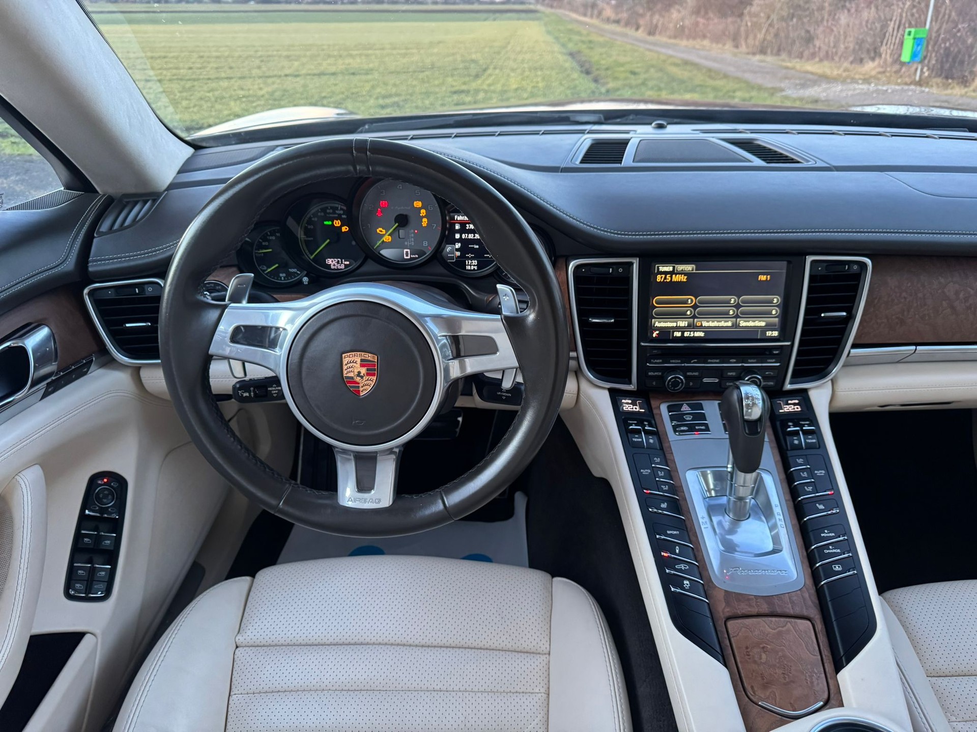PORSCHE Panamera S E-Hybrid-image-20