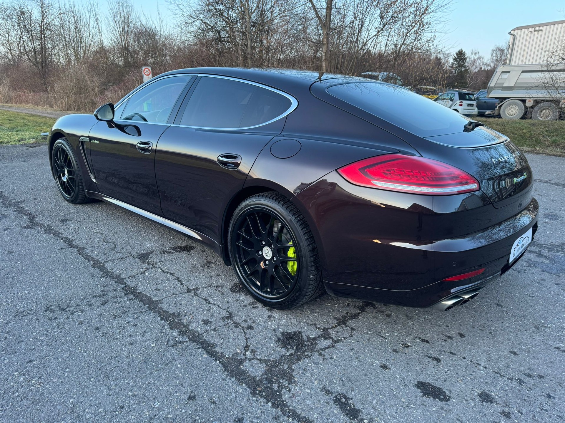 PORSCHE Panamera S E-Hybrid-image-4