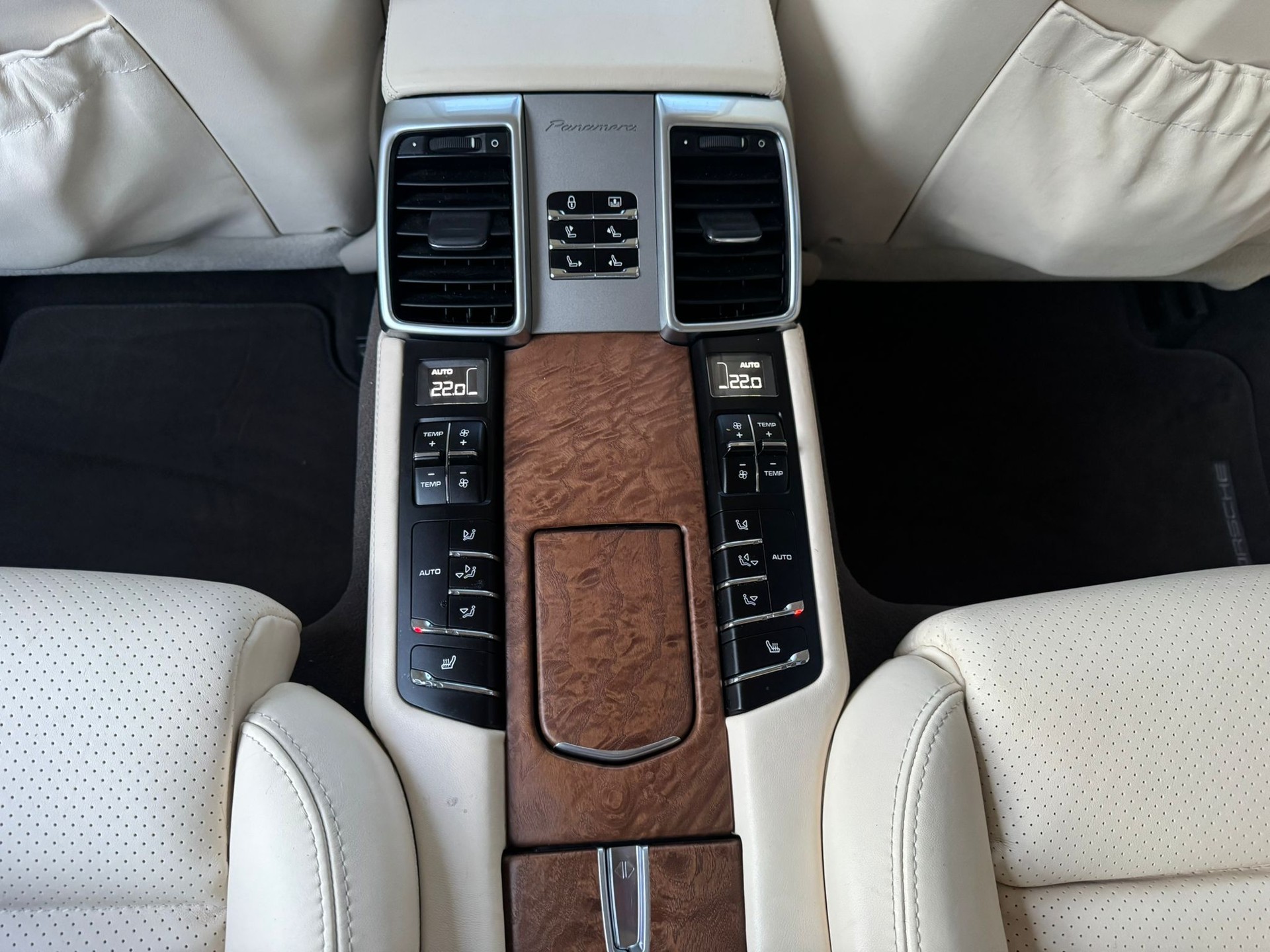 PORSCHE Panamera S E-Hybrid-image-19