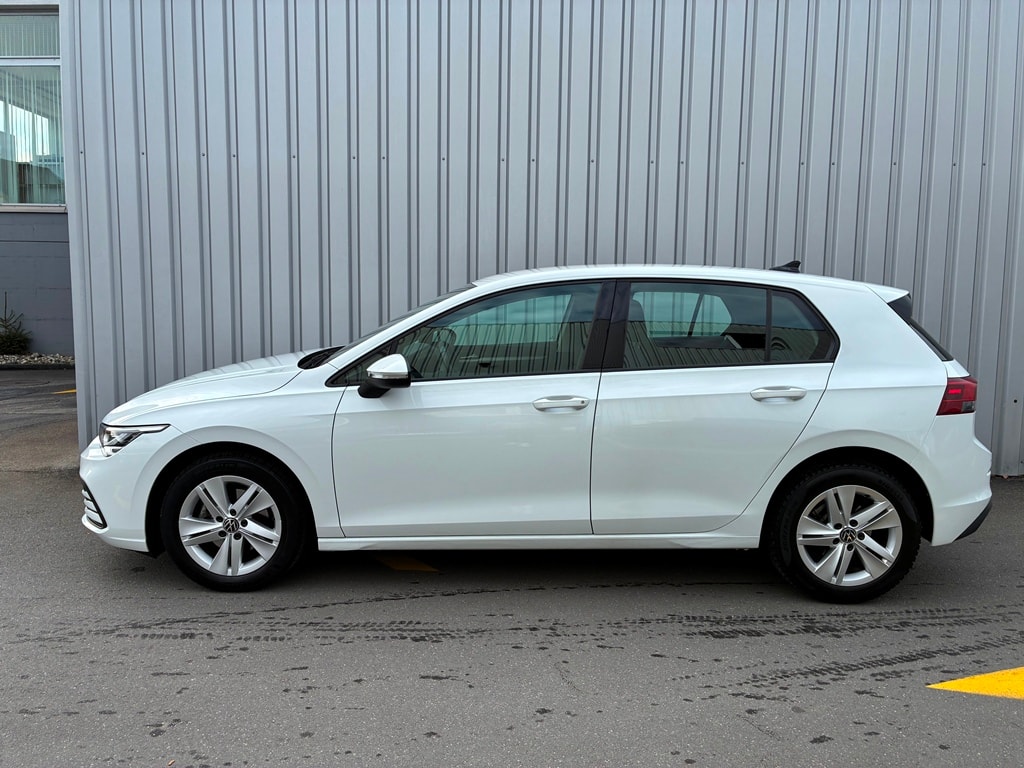 VW Golf 1.0 eTSI mHEV ACTLife DSG-image-2