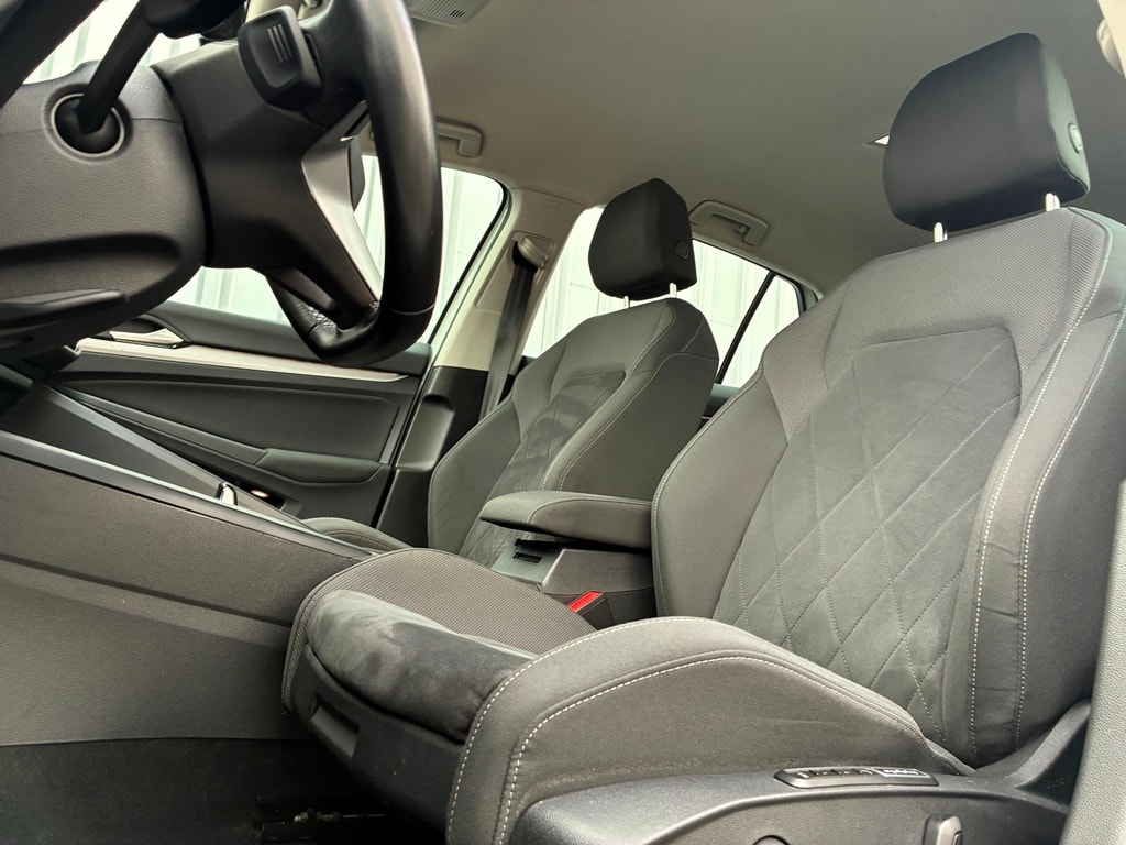 VW Golf 1.0 eTSI mHEV ACTLife DSG-image-11