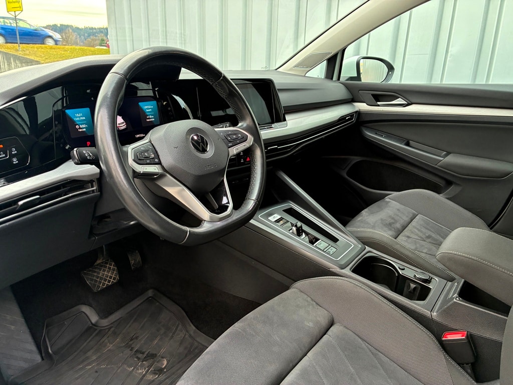 VW Golf 1.0 eTSI mHEV ACTLife DSG-image-6