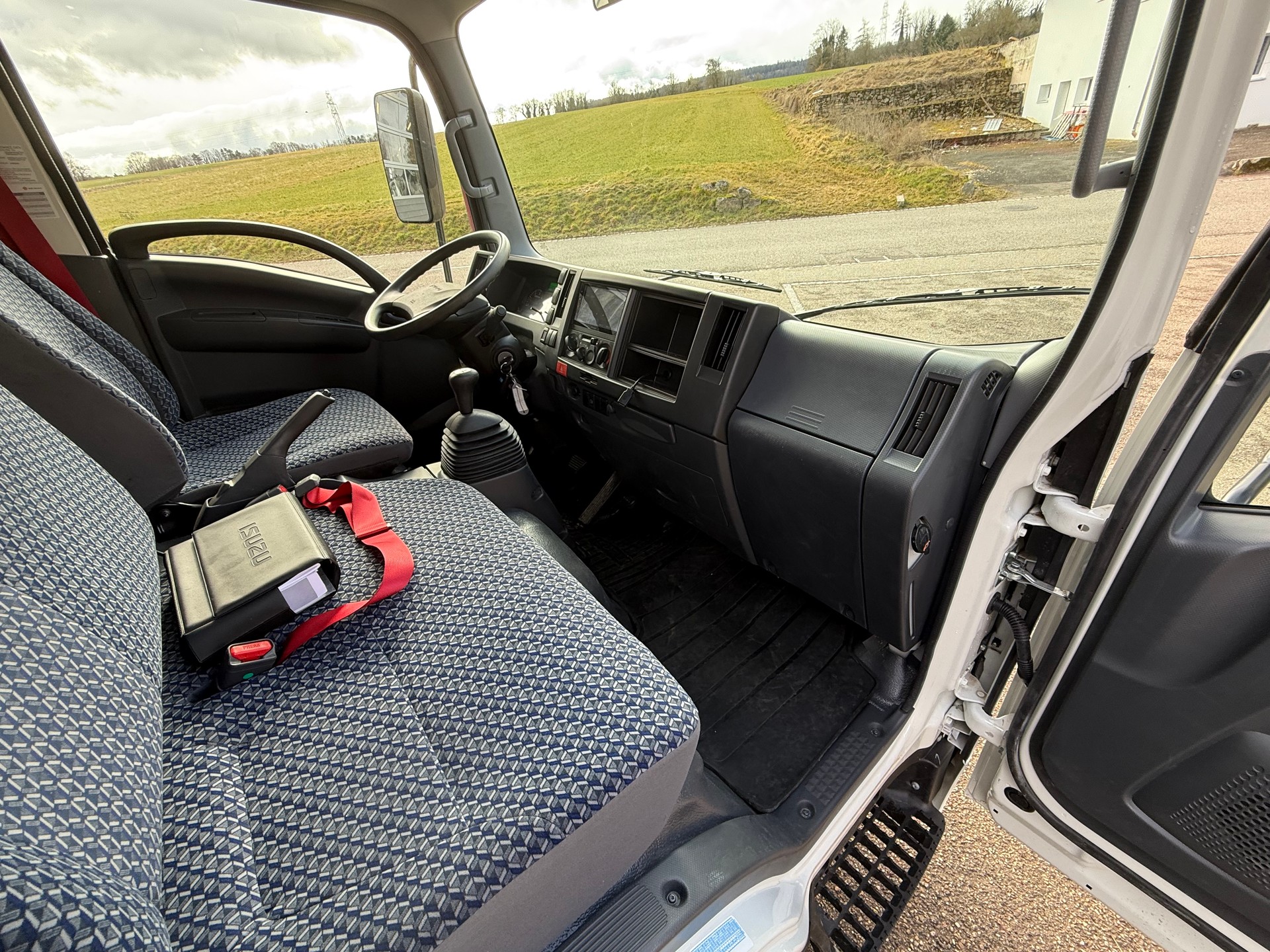 ISUZU M21 T NLR87 / VENDUE VERKAUFT-image-9