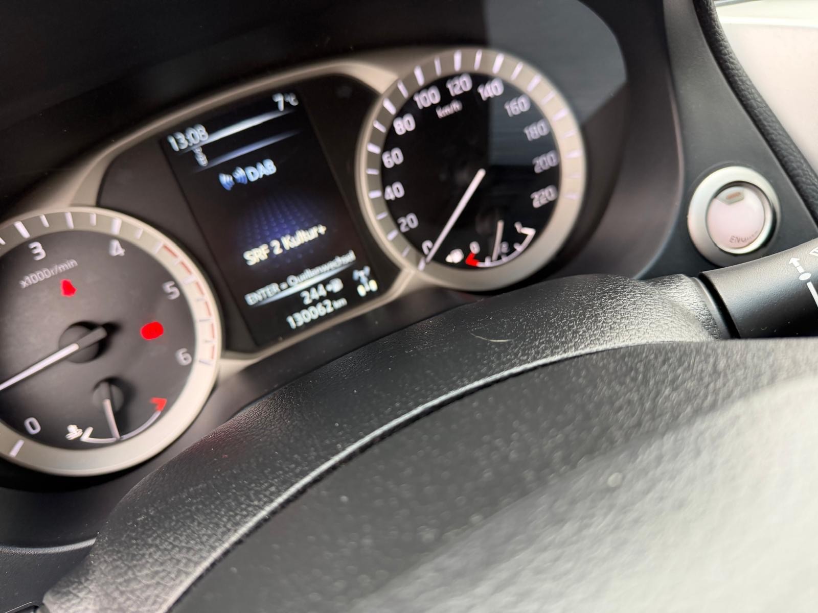 NISSAN Navara Double Cab N-COnnecta 2.3 dCi 4WD-image-6