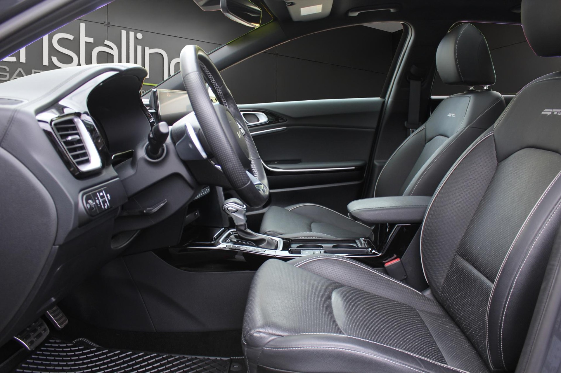 KIA Ceed 1.5 T-GDi GT-Line-image-6