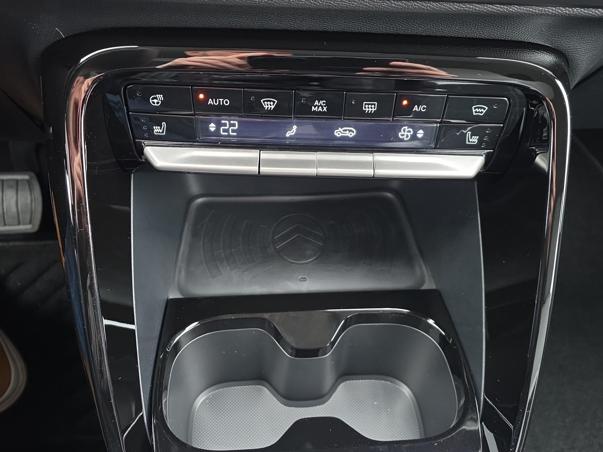CITROEN C3 1.2 Hybrid Max-image-12