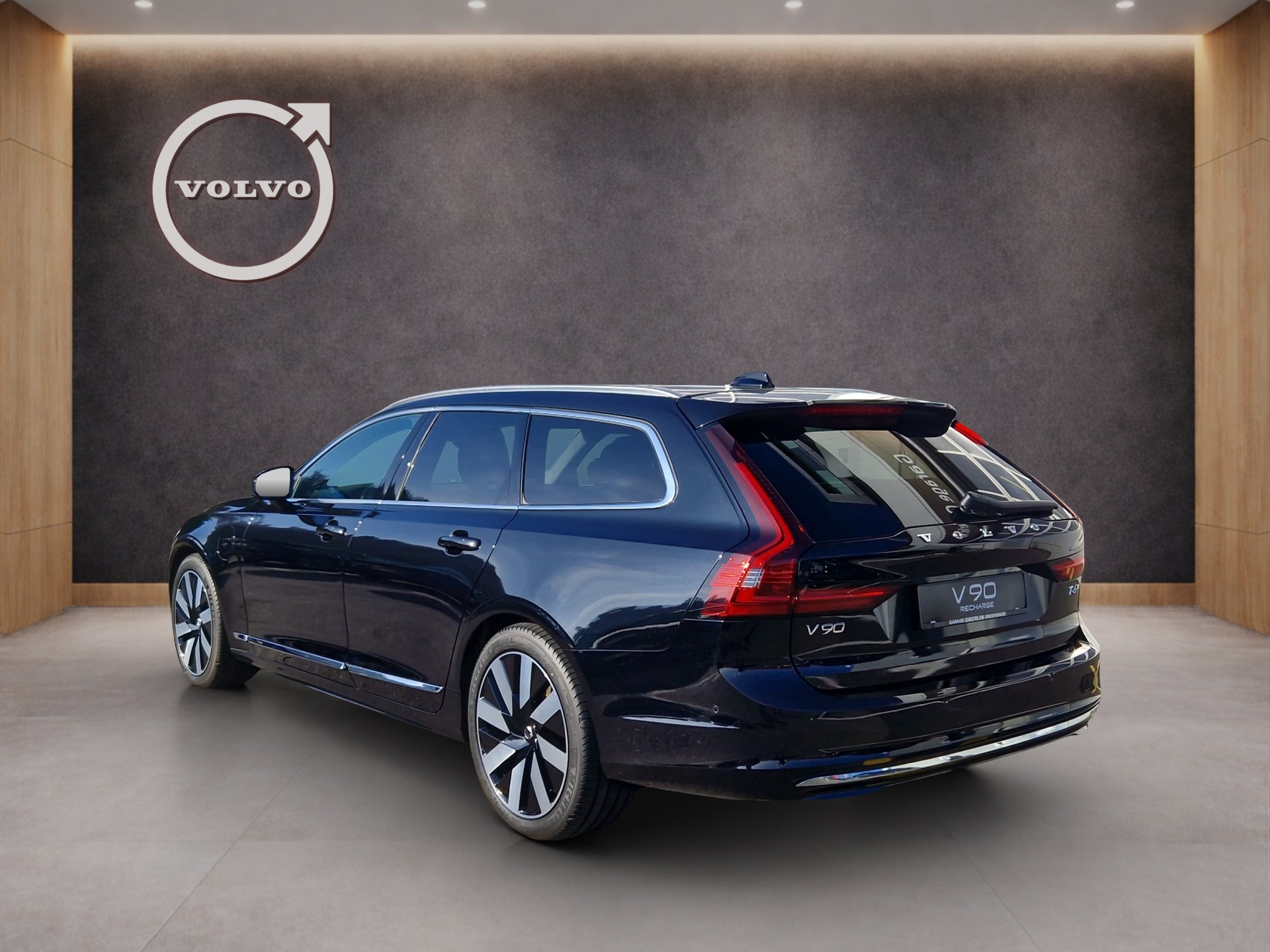 VOLVO V90 2.0 T6 TE Ultra Bright eAWD-showroom-element-3