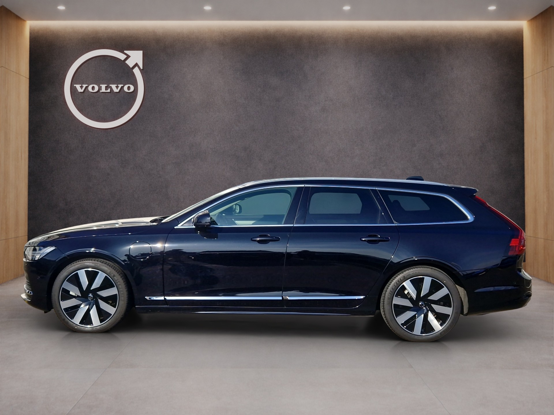 VOLVO V90 2.0 T6 TE Ultra Bright eAWD-showroom-element-2