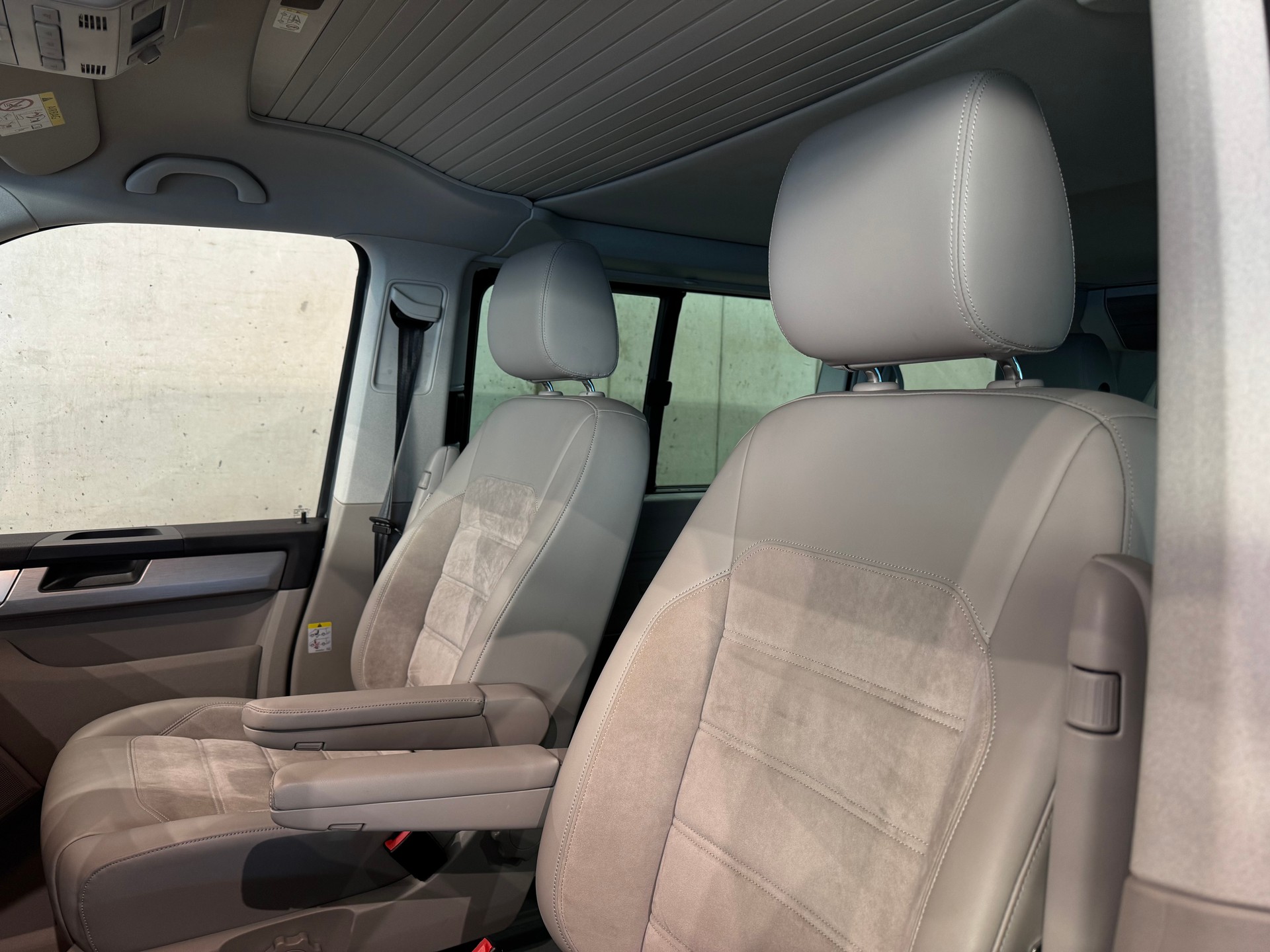 VW T6 California 2.0 Bi-TDI Ocean Liberty 4Motion DSG || DYNAUDIO || LED || ELEKTR. AUFSTELLDACH || 8FACH-image-21