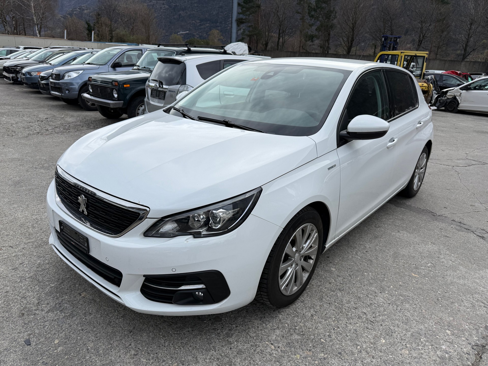 PEUGEOT 308 1.2 Pure Tech Allure EAT8-image-0