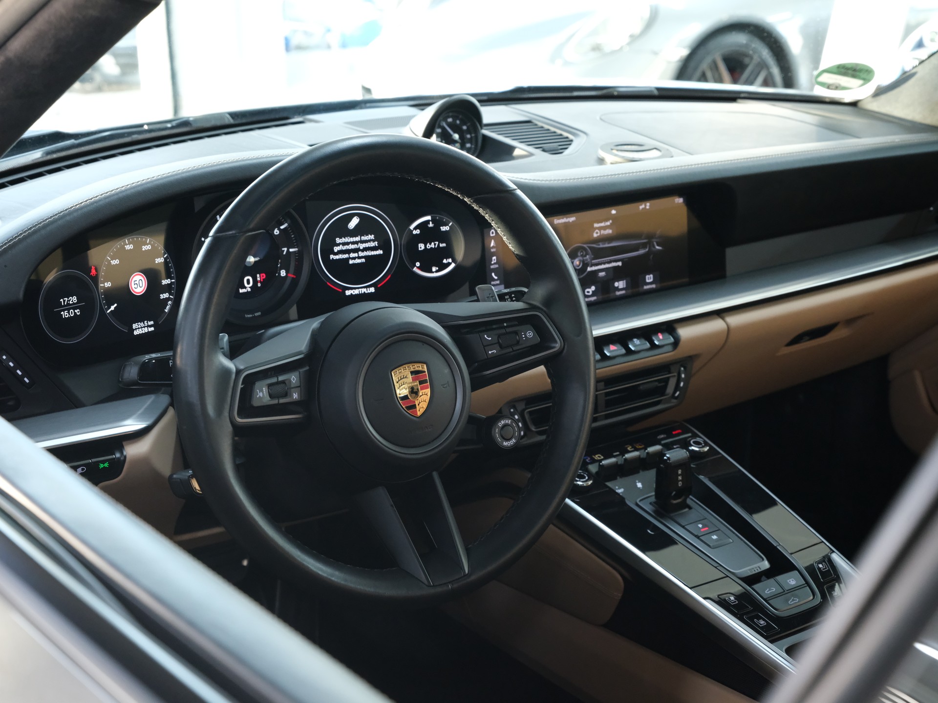 PORSCHE 911 Carrera 4S PDK *Hinterachslenkung* *18 Weg Sitze* *Seitenschweller*-image-18