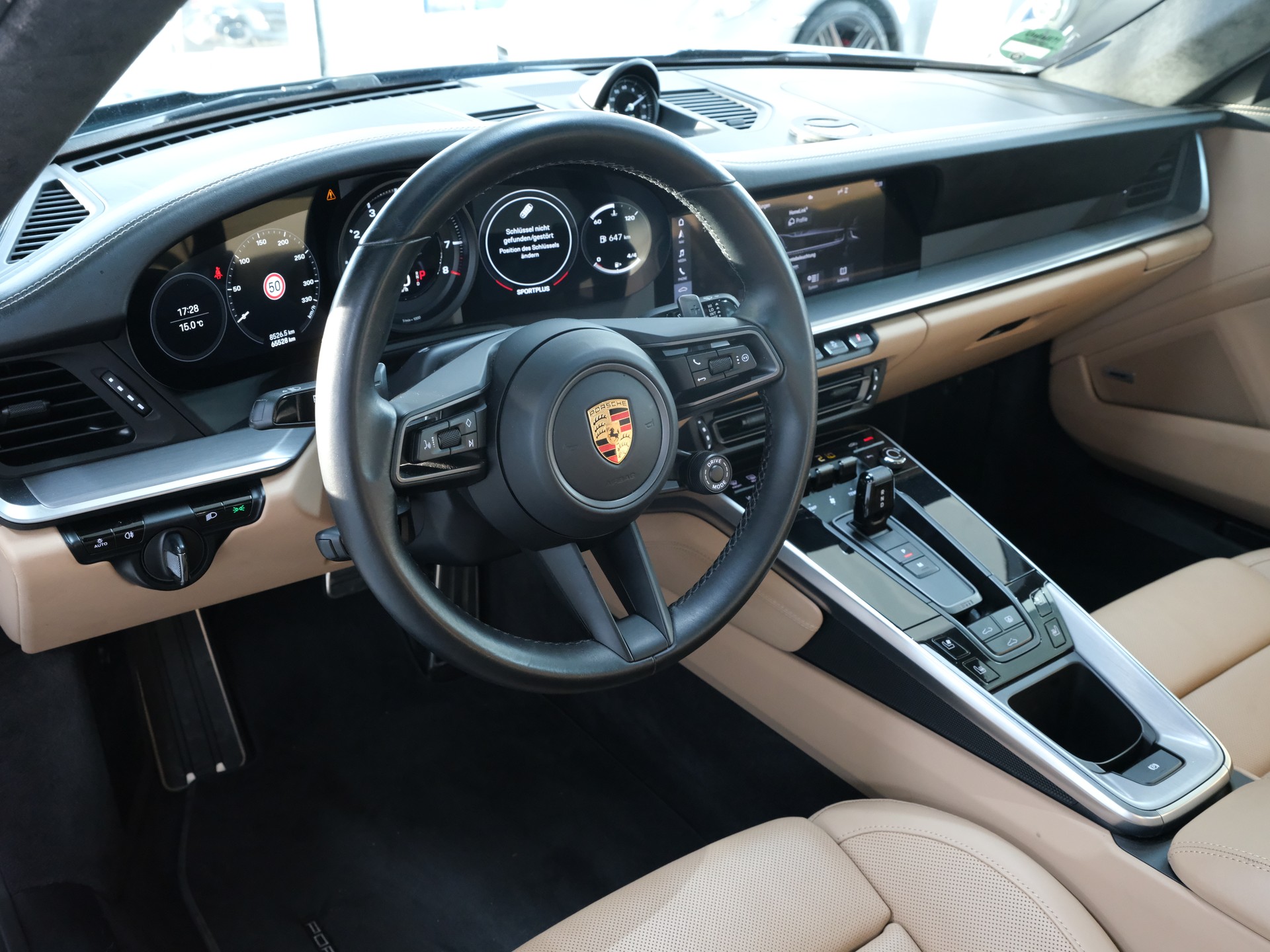 PORSCHE 911 Carrera 4S PDK *Hinterachslenkung* *18 Weg Sitze* *Seitenschweller*-image-14