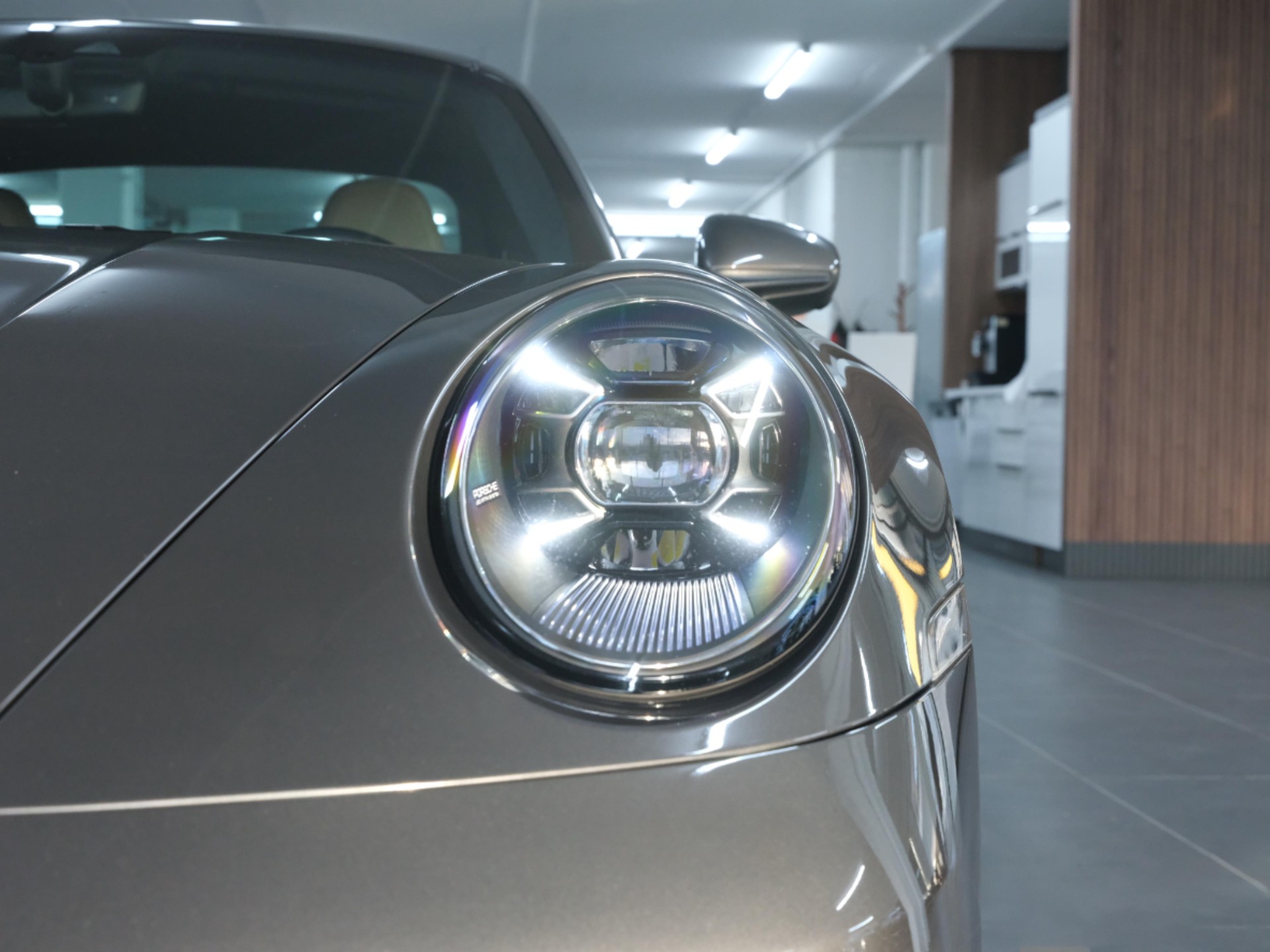 PORSCHE 911 Carrera 4S PDK *Hinterachslenkung* *18 Weg Sitze* *Seitenschweller*-image-10