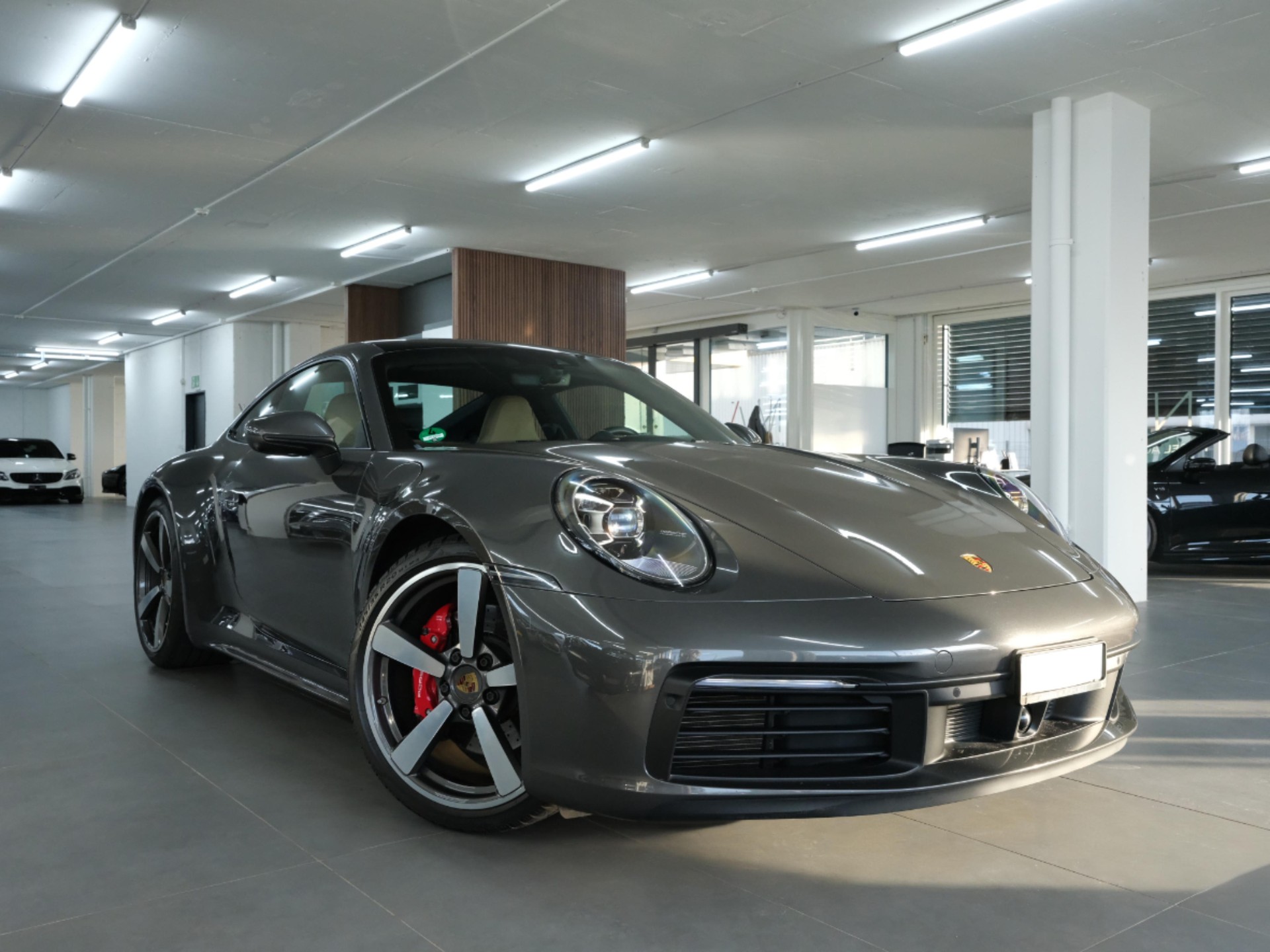 PORSCHE 911 Carrera 4S PDK *Hinterachslenkung* *18 Weg Sitze* *Seitenschweller*-image-0