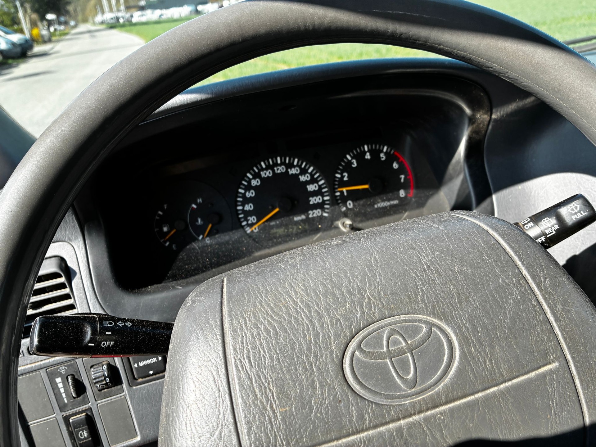 TOYOTA Hiace 2.7 GL Wagon 4x4-image-6