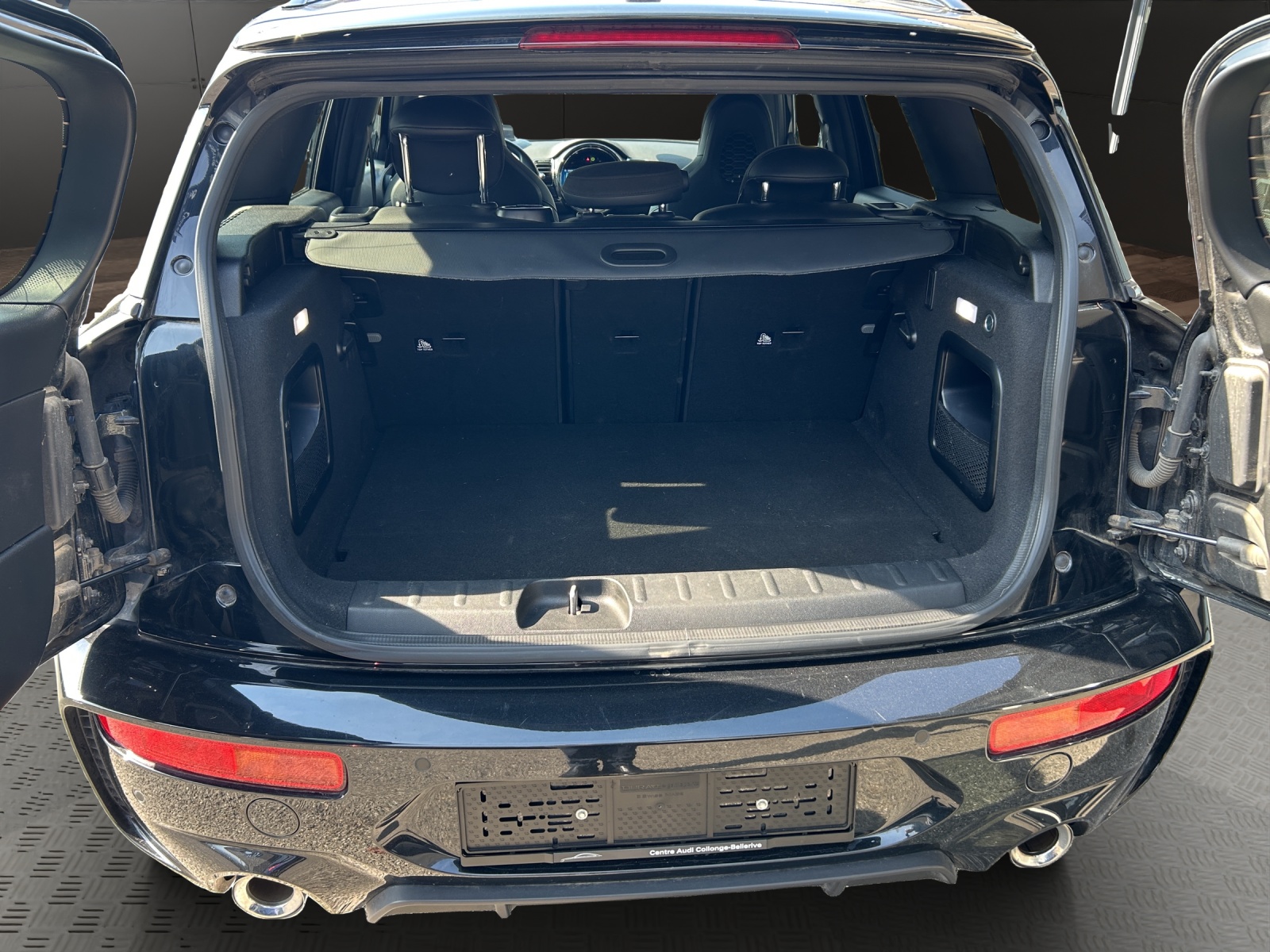 MINI Clubman Cooper John Cooper Works ALL4 Steptronic-image-16