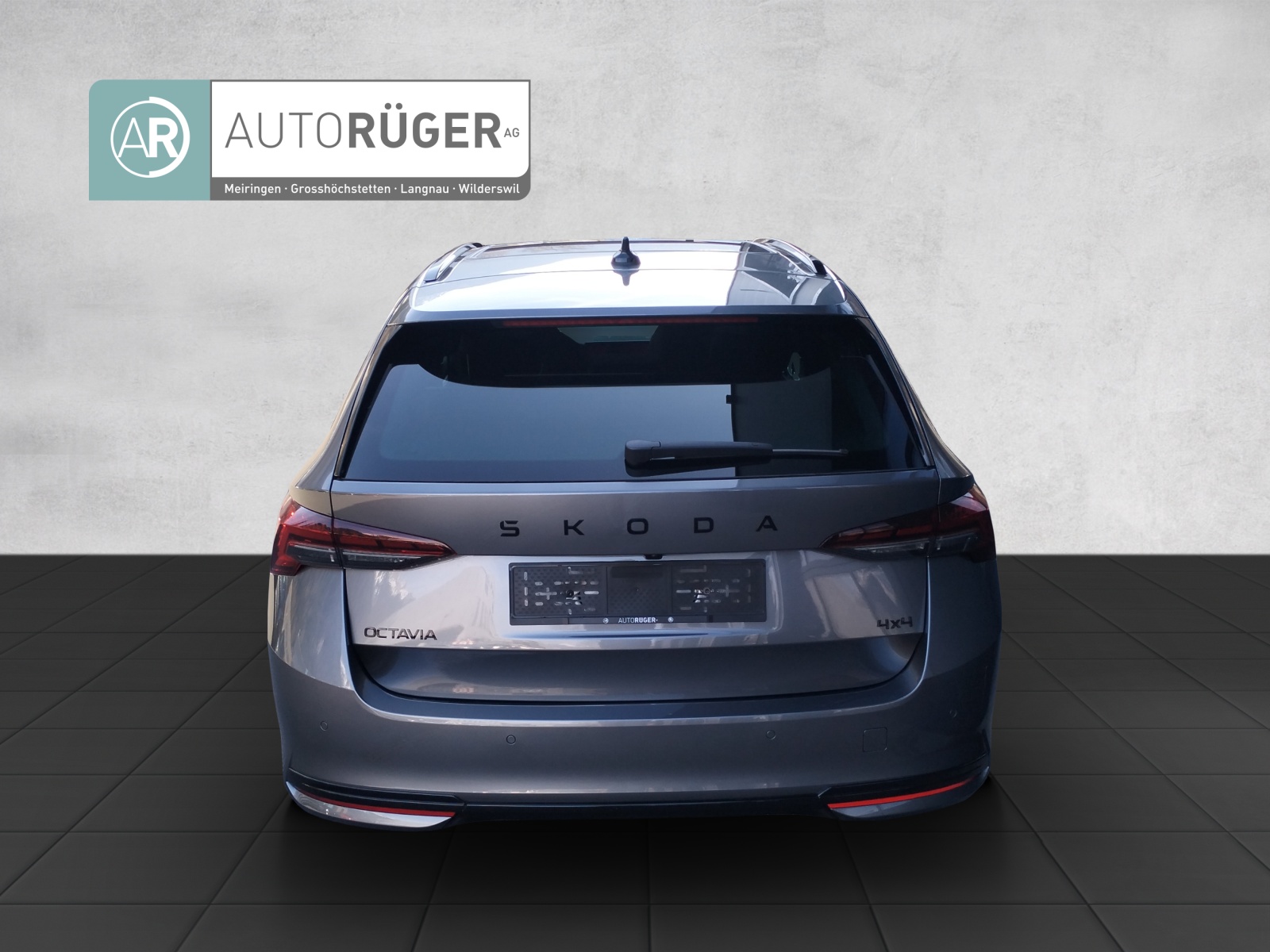 SKODA Octavia Combi 2.0 TSI DSG Dynamic 4x4-image-3