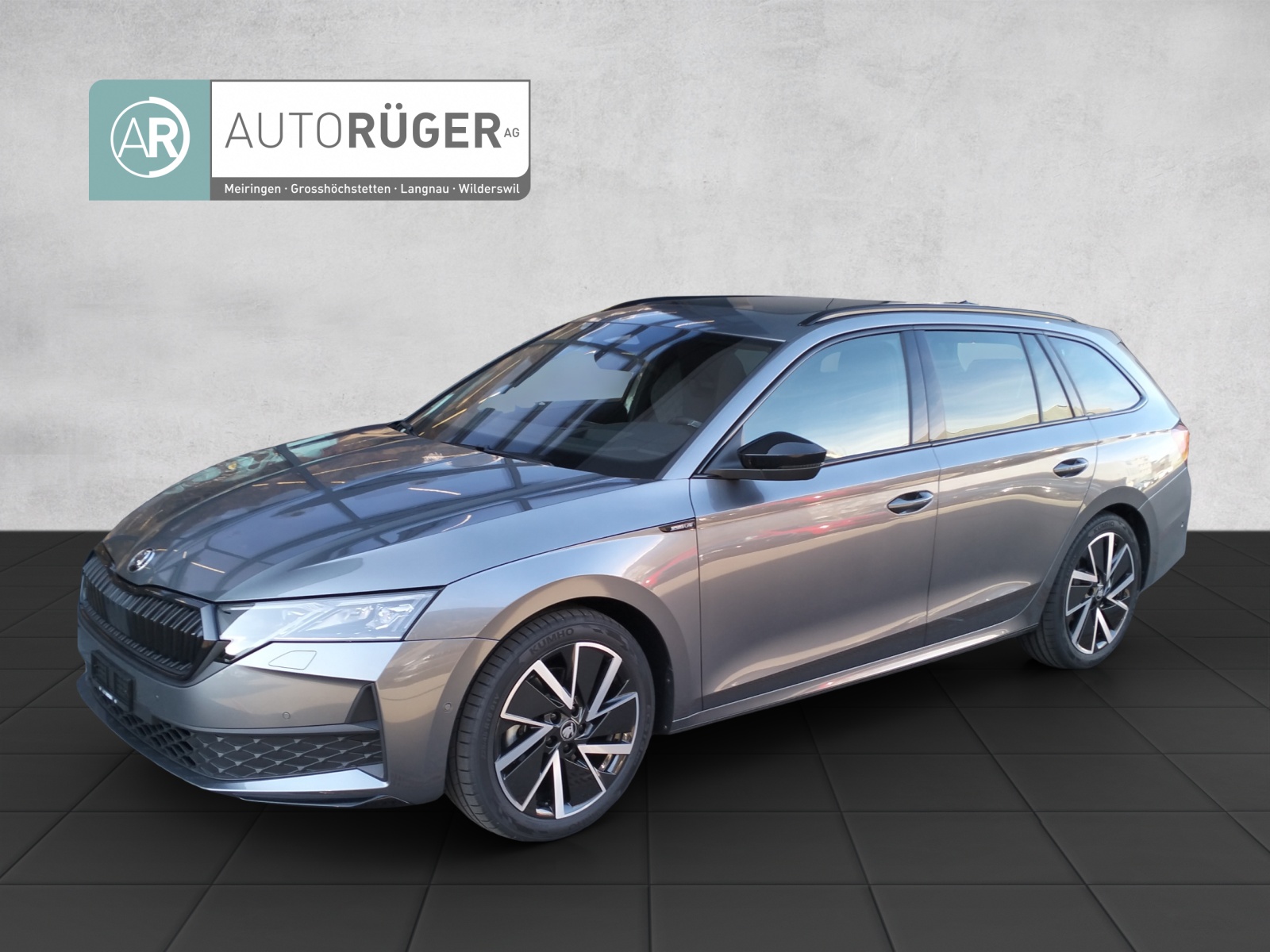 SKODA Octavia Combi 2.0 TSI DSG Dynamic 4x4-image-0
