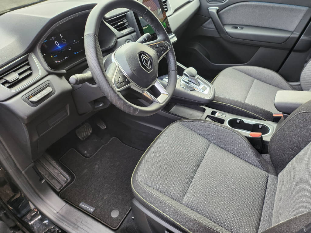 RENAULT Captur 1.6 E-Tech techno-image-10