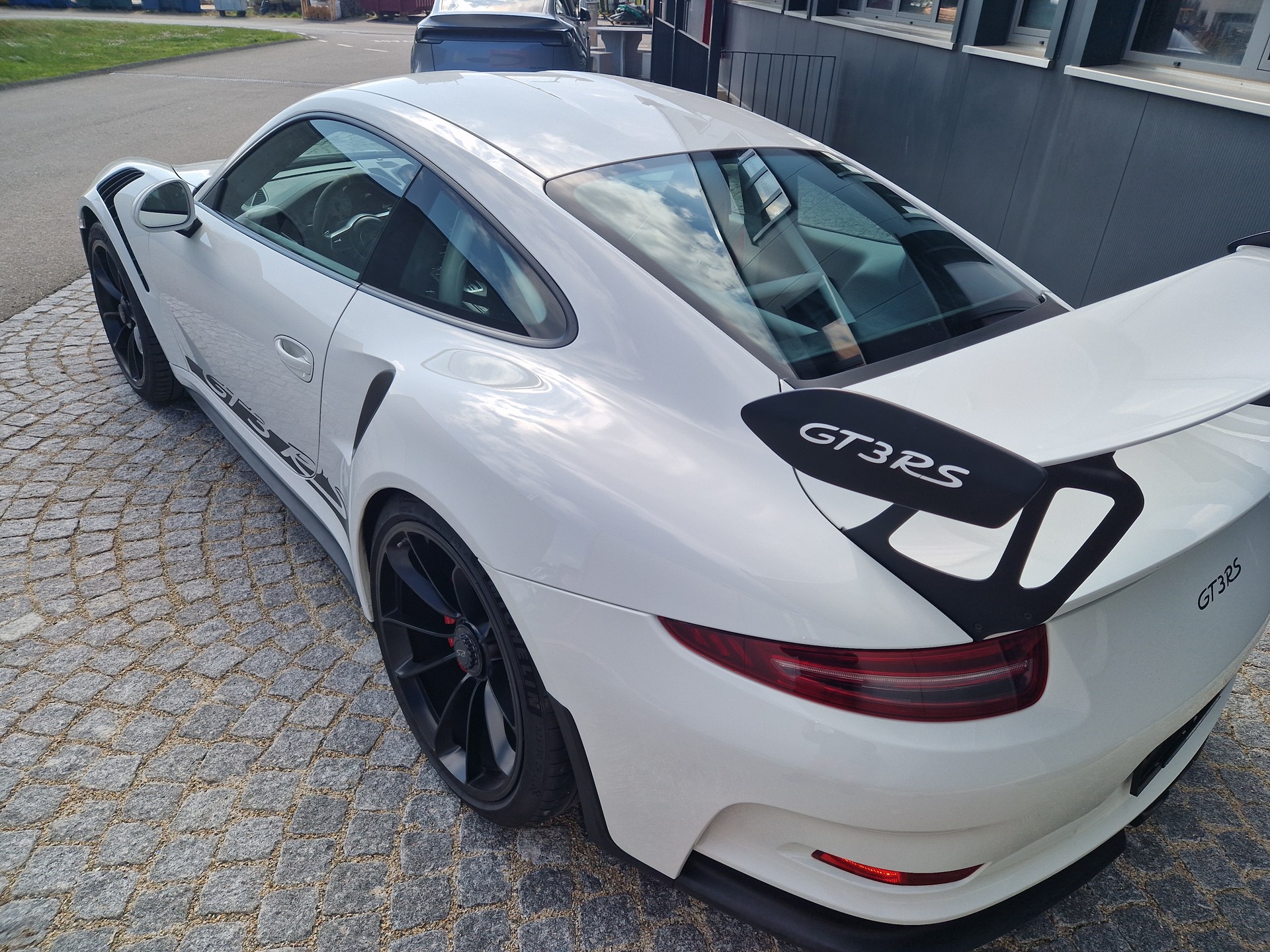 PORSCHE 911 GT3 RS PDK-image-9