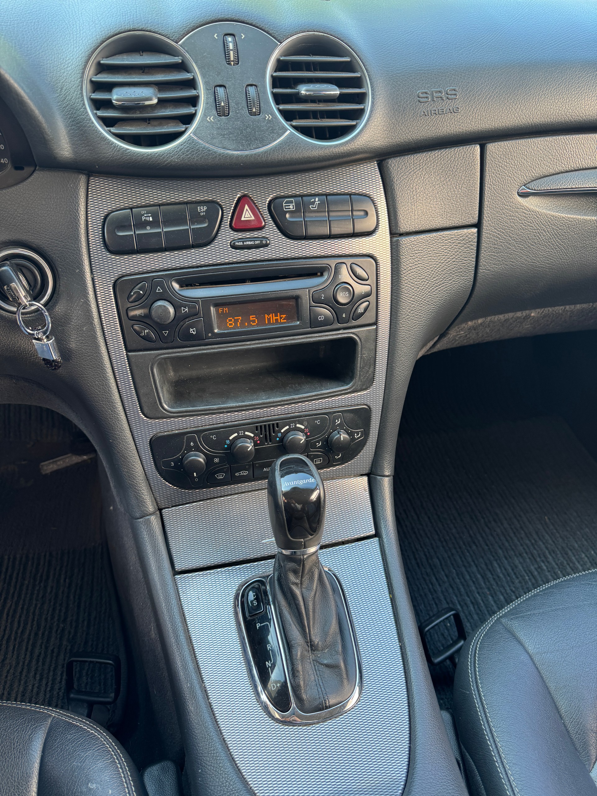 MERCEDES-BENZ CLK 240 Avantgarde-image-11