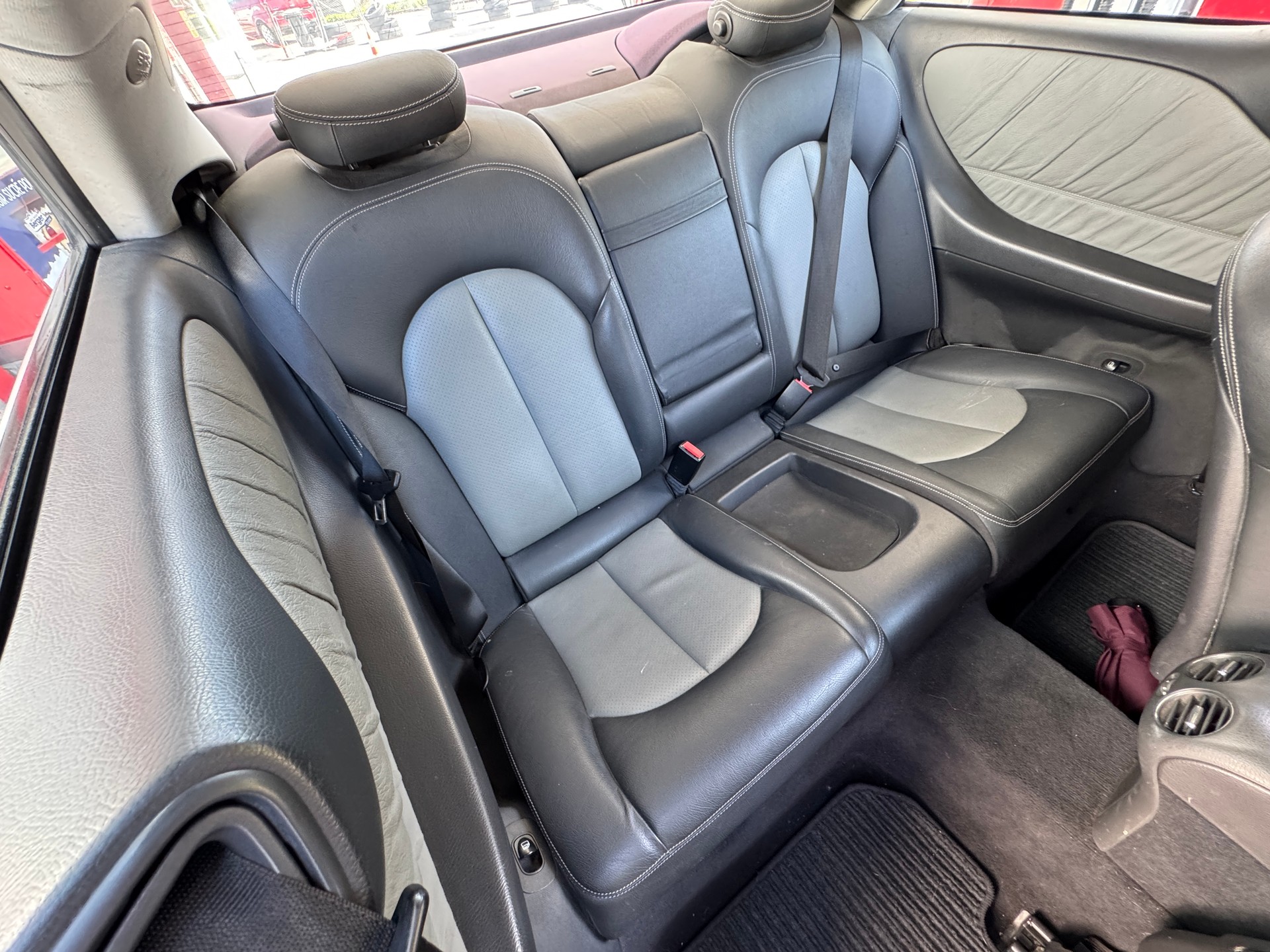 MERCEDES-BENZ CLK 240 Avantgarde-image-9