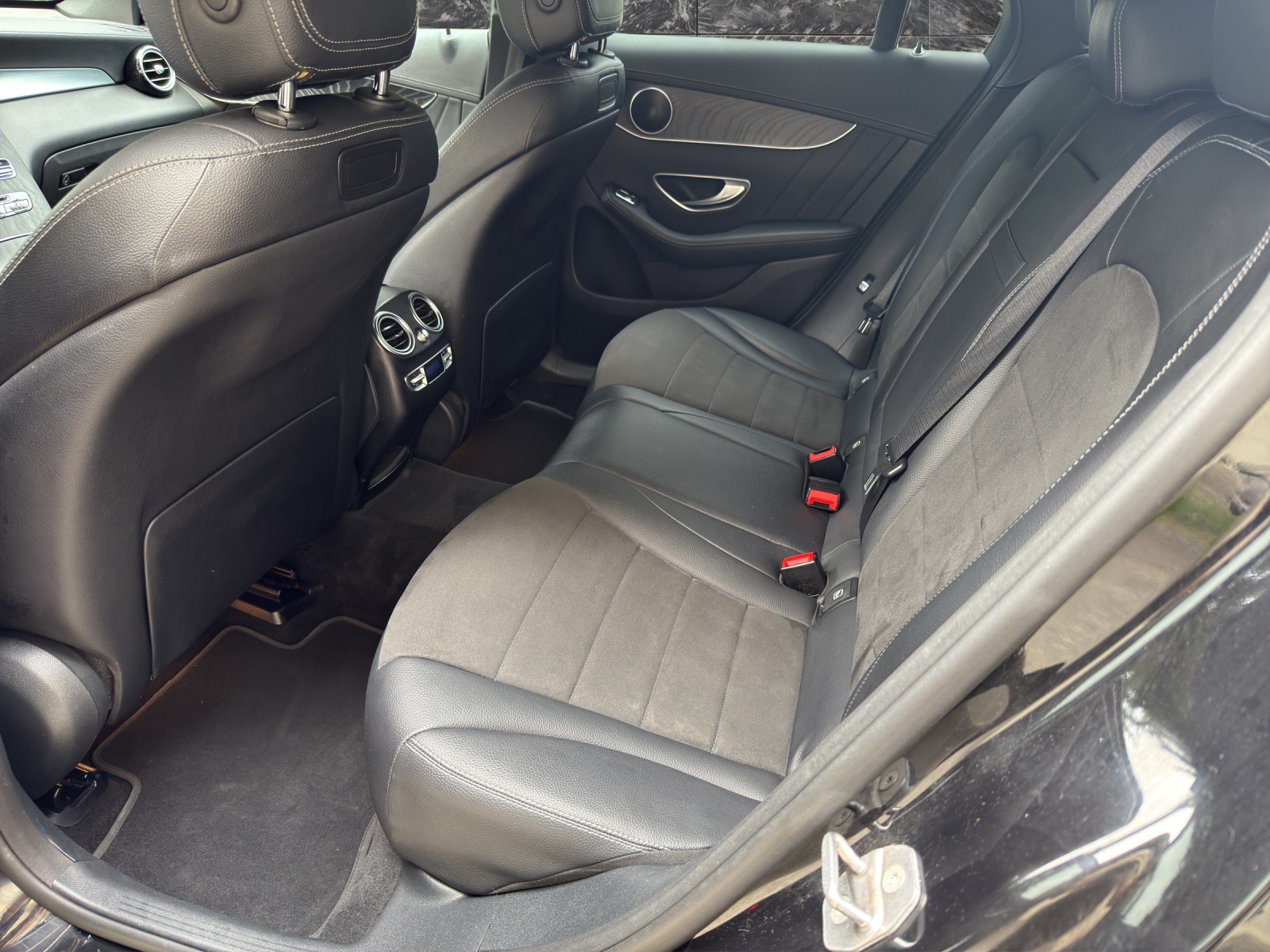 MERCEDES-BENZ GLC Coupé 250 d AMG Line 4Matic 9G-Tronic-image-14
