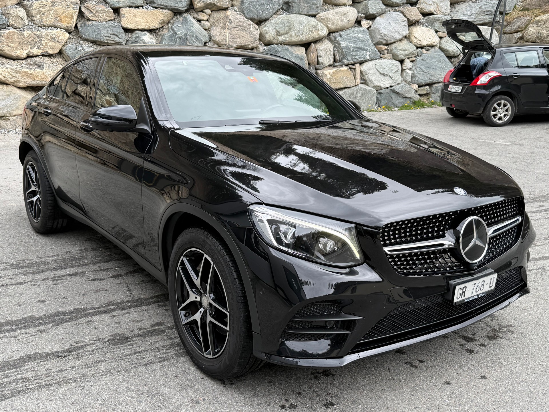 MERCEDES-BENZ GLC Coupé 250 d AMG Line 4Matic 9G-Tronic-image-2
