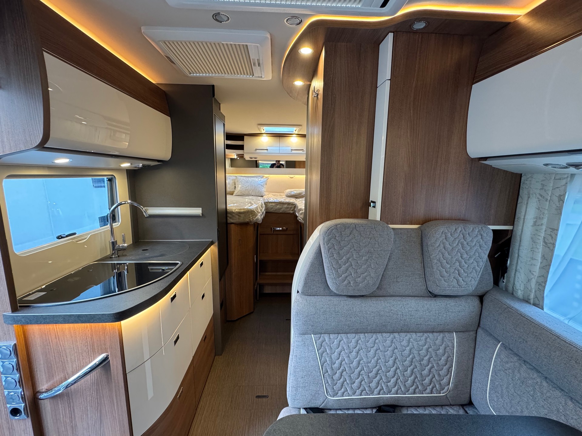 CARTHAGO C2 Tourer 141KB LE lightwight 3.5t modell 2026-image-4
