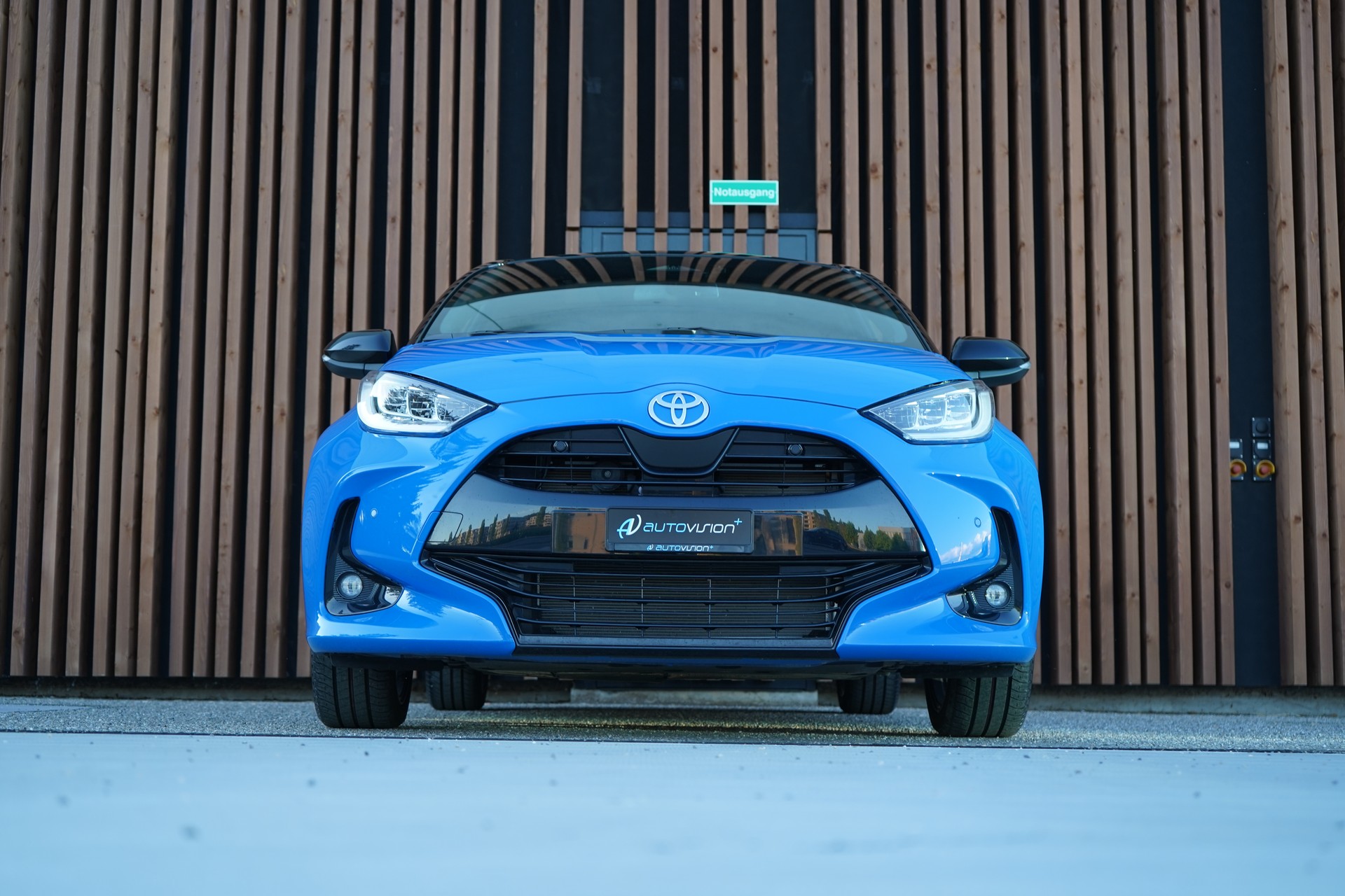 TOYOTA YARIS 1.5 POP SPORT E-CVT l 116 PS-image-13