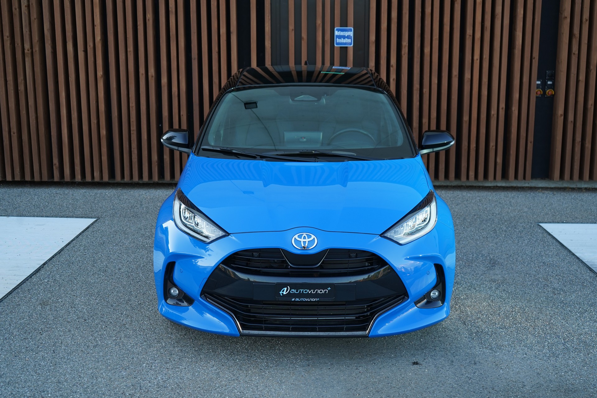 TOYOTA YARIS 1.5 POP SPORT E-CVT l 116 PS-image-12