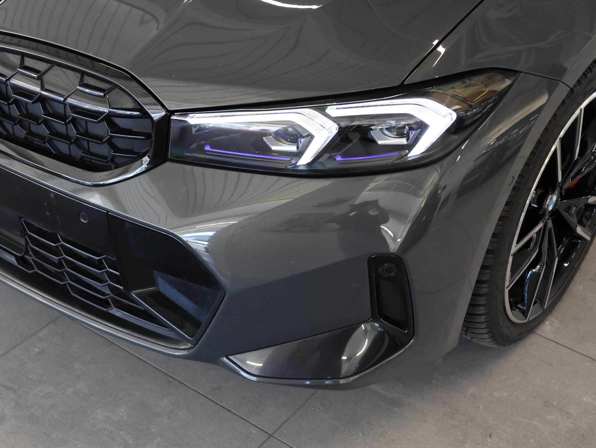 BMW M340d xDrive 48V Touring Steptronic M Sport Pro *Werksgarantie* *Harman & Kardon* *Anhängerkupplung*-image-9