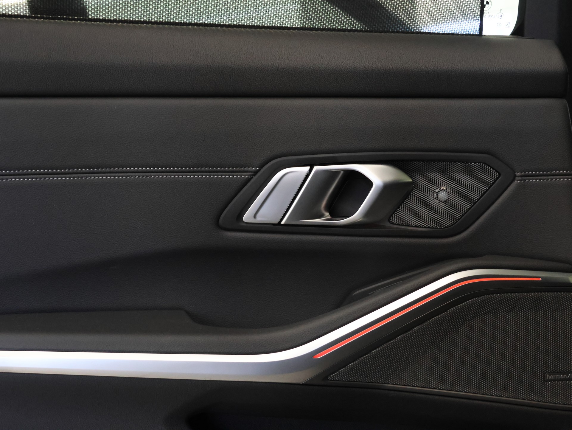 BMW M340d xDrive 48V Touring Steptronic M Sport Pro *Werksgarantie* *Harman & Kardon* *Anhängerkupplung*-image-33