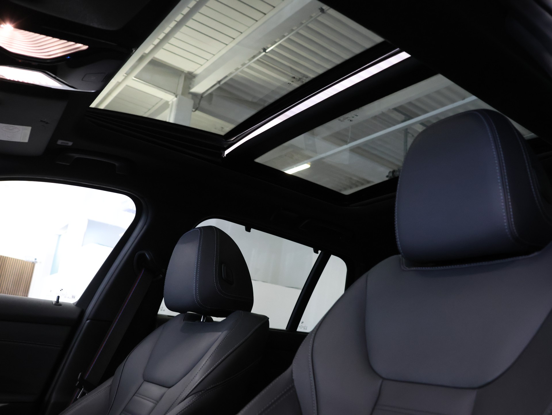BMW M340d xDrive 48V Touring Steptronic M Sport Pro *Werksgarantie* *Harman & Kardon* *Anhängerkupplung*-image-18
