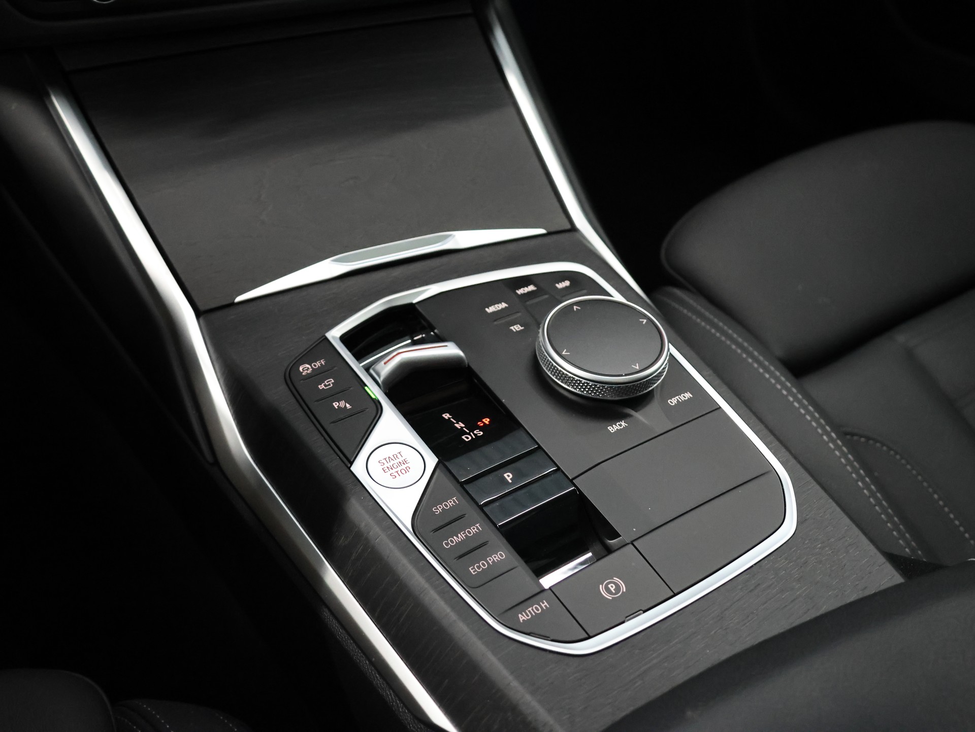 BMW M340d xDrive 48V Touring Steptronic M Sport Pro *Werksgarantie* *Harman & Kardon* *Anhängerkupplung*-image-28