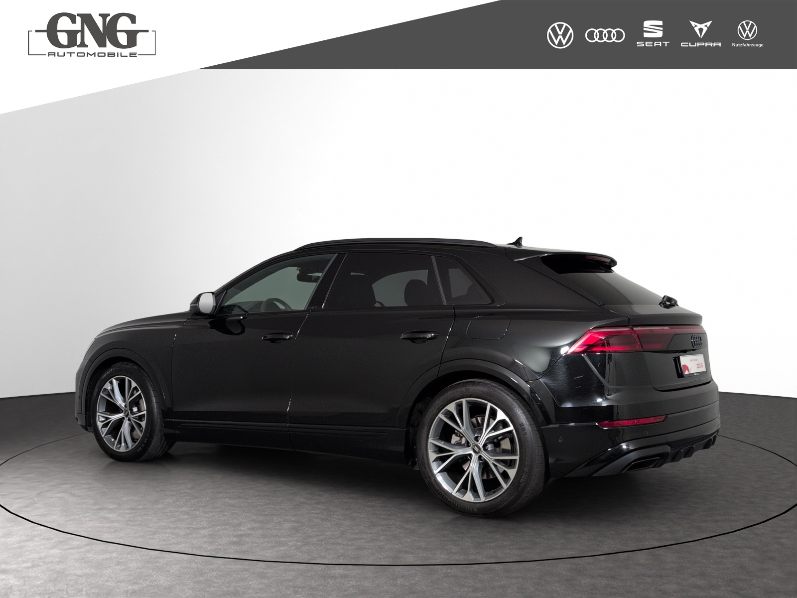 AUDI Q8 55 TFSI e quattro PHEV tiptronic-image-1