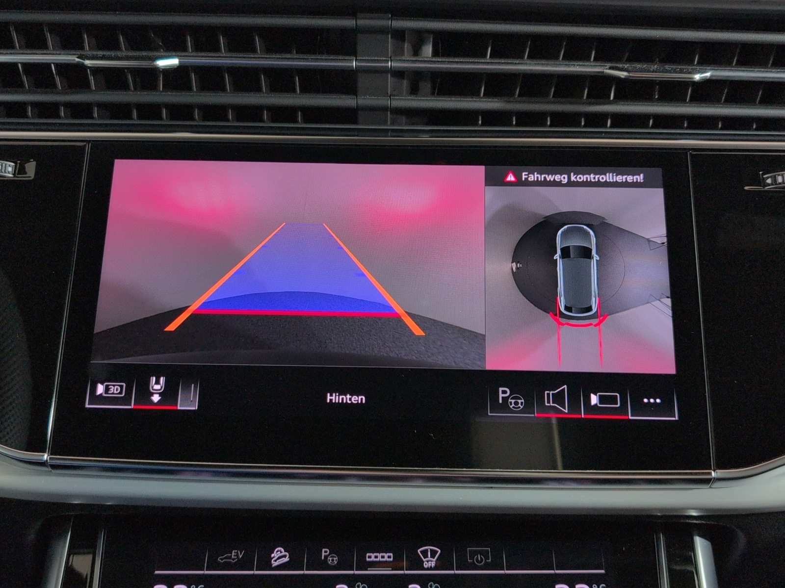 AUDI Q8 55 TFSI e quattro PHEV tiptronic-image-12