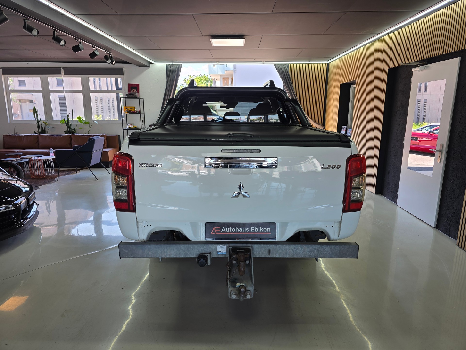 MITSUBISHI L 200 2.2 Style+ Double Cab Automat-image-5