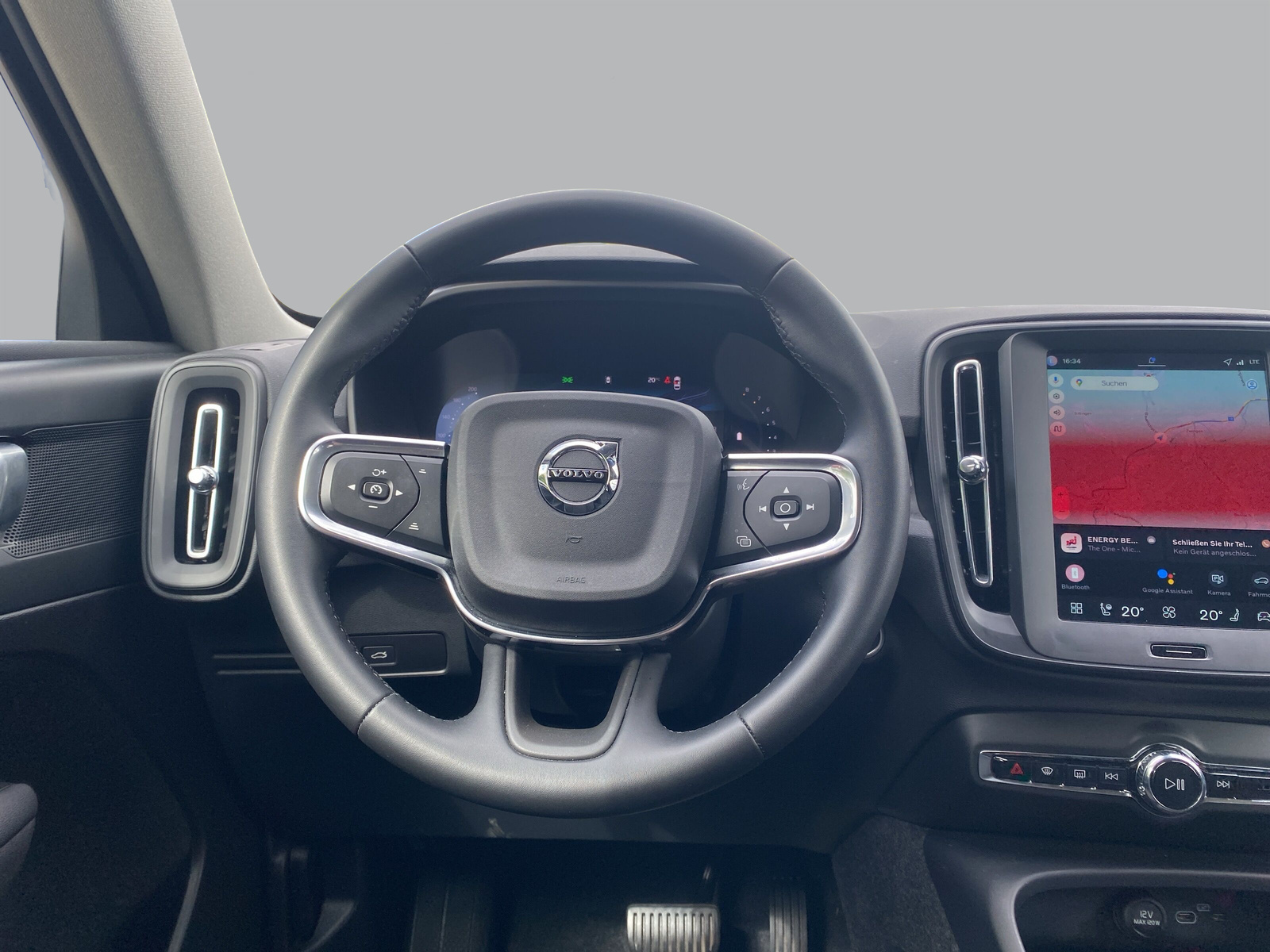 VOLVO XC40 B3 Benzin Mild Hybrid Essential DCT-image-10