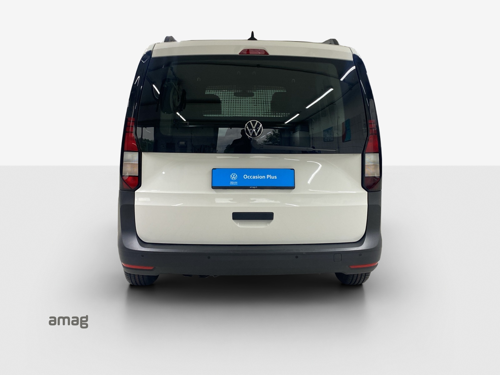 VW Caddy Cargo 2.0TDI-image-3