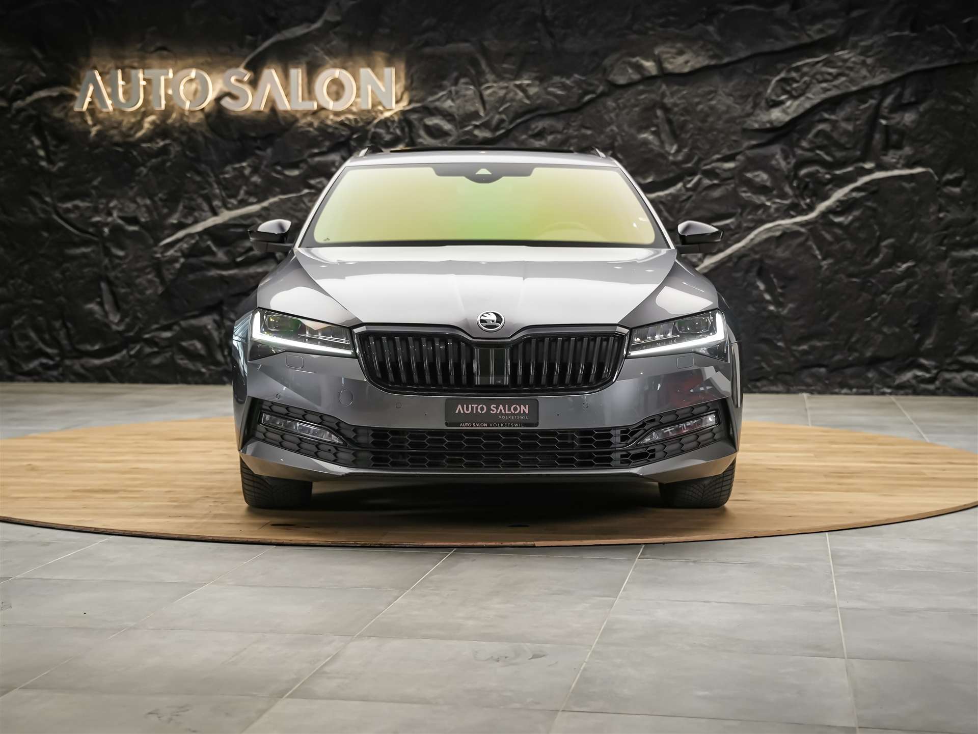 SKODA Superb Combi 2.0 TSI 280 SportLine 4x4 DSG *Facelift*Panorama*Sportsitze*360°Kamera*-image-6