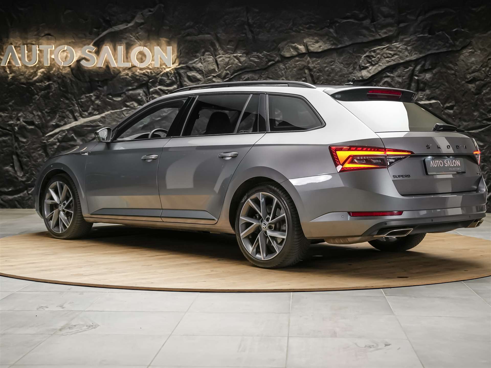 SKODA Superb Combi 2.0 TSI 280 SportLine 4x4 DSG *Facelift*Panorama*Sportsitze*360°Kamera*-image-2