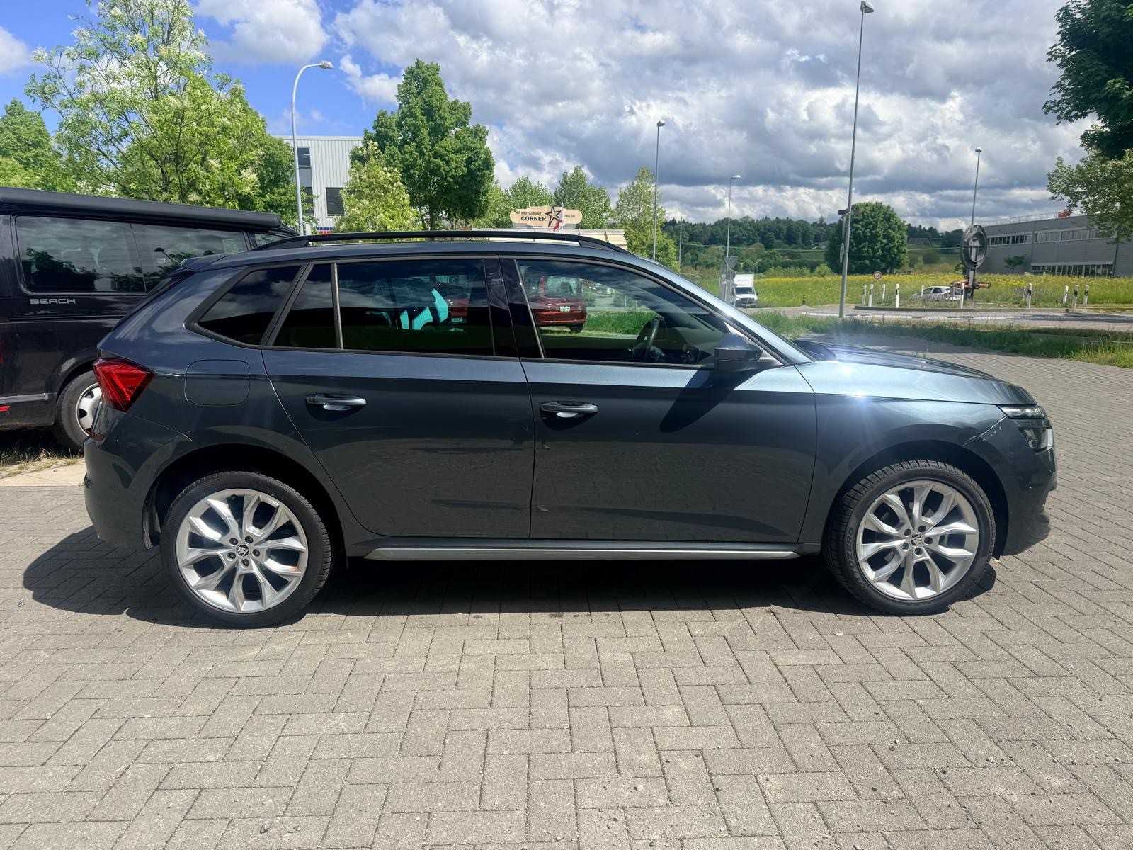 SKODA Kamiq 1.0 TSI Style DSG-image-3
