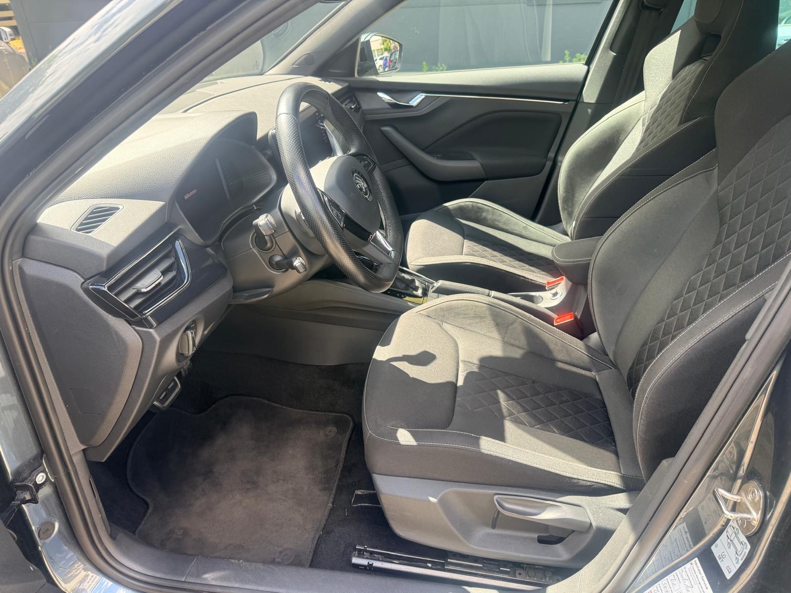SKODA Kamiq 1.0 TSI Style DSG-image-9