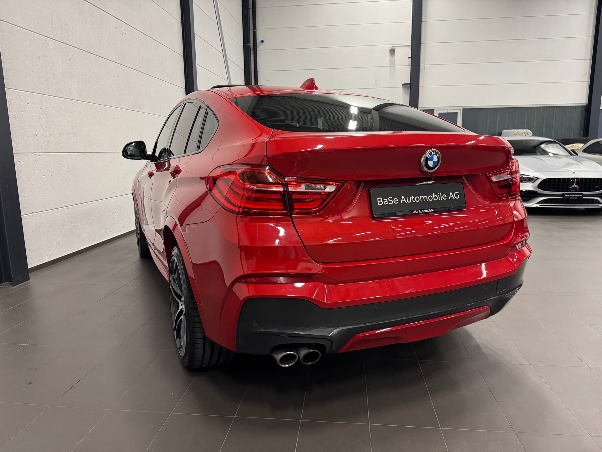 BMW X4 xDrive 35i Steptronic-image-14