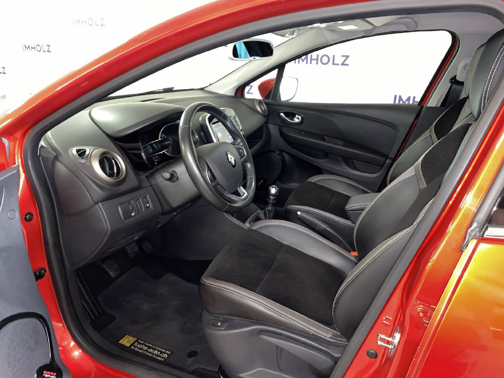 RENAULT Clio 1.2 TCe 120 PS Swiss Edition S/S-image-15