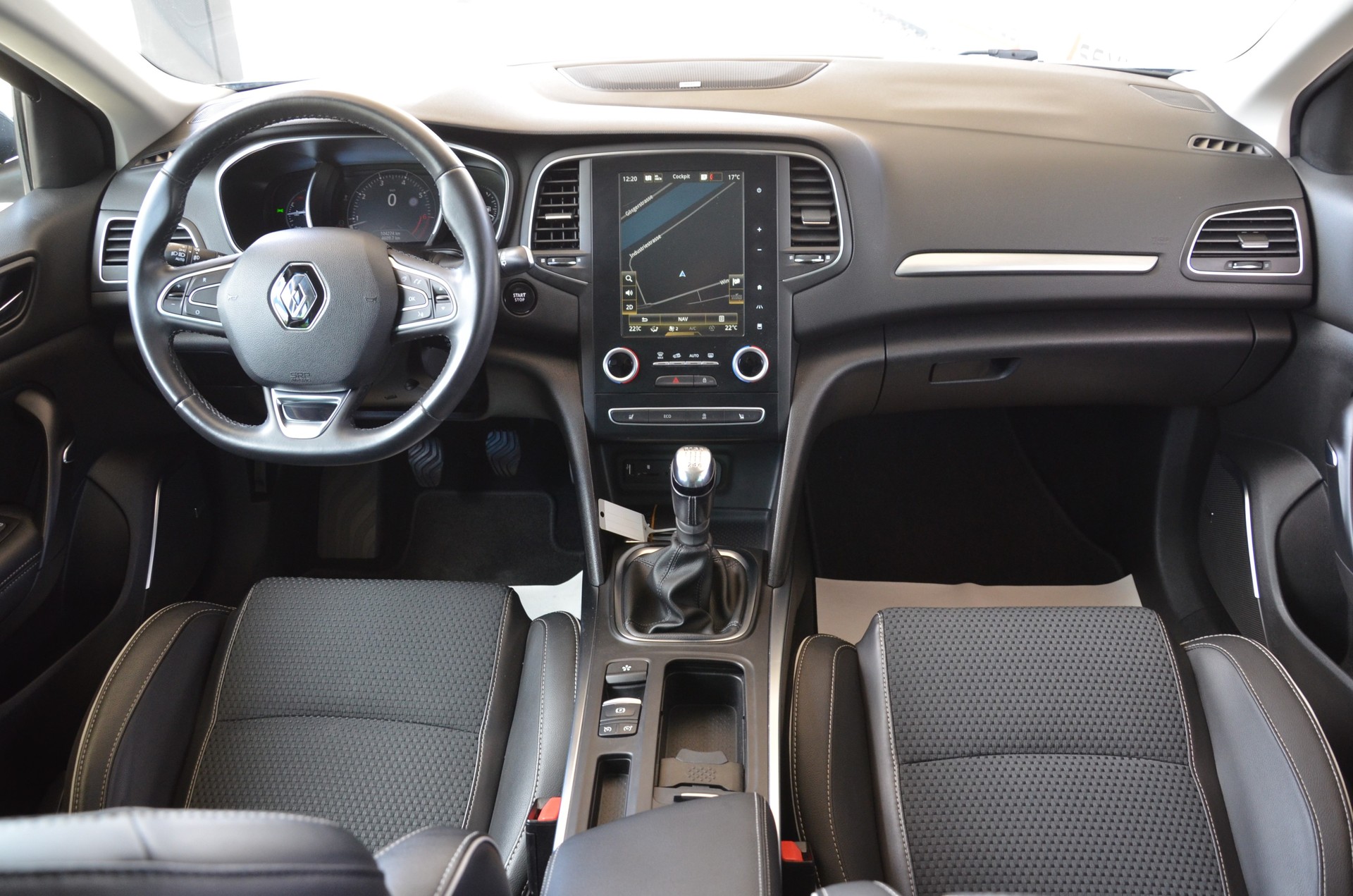 RENAULT Mégane 1.2 16V Turbo Bose*Frisch ab MFK,1 Jahr oder 20000km Garantie*-image-10