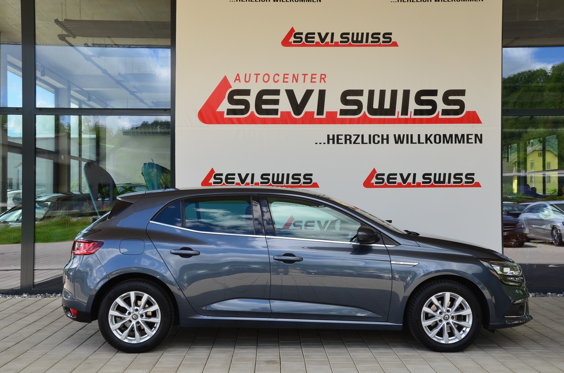 RENAULT Mégane 1.2 16V Turbo Bose*Frisch ab MFK,1 Jahr oder 20000km Garantie*-image-3