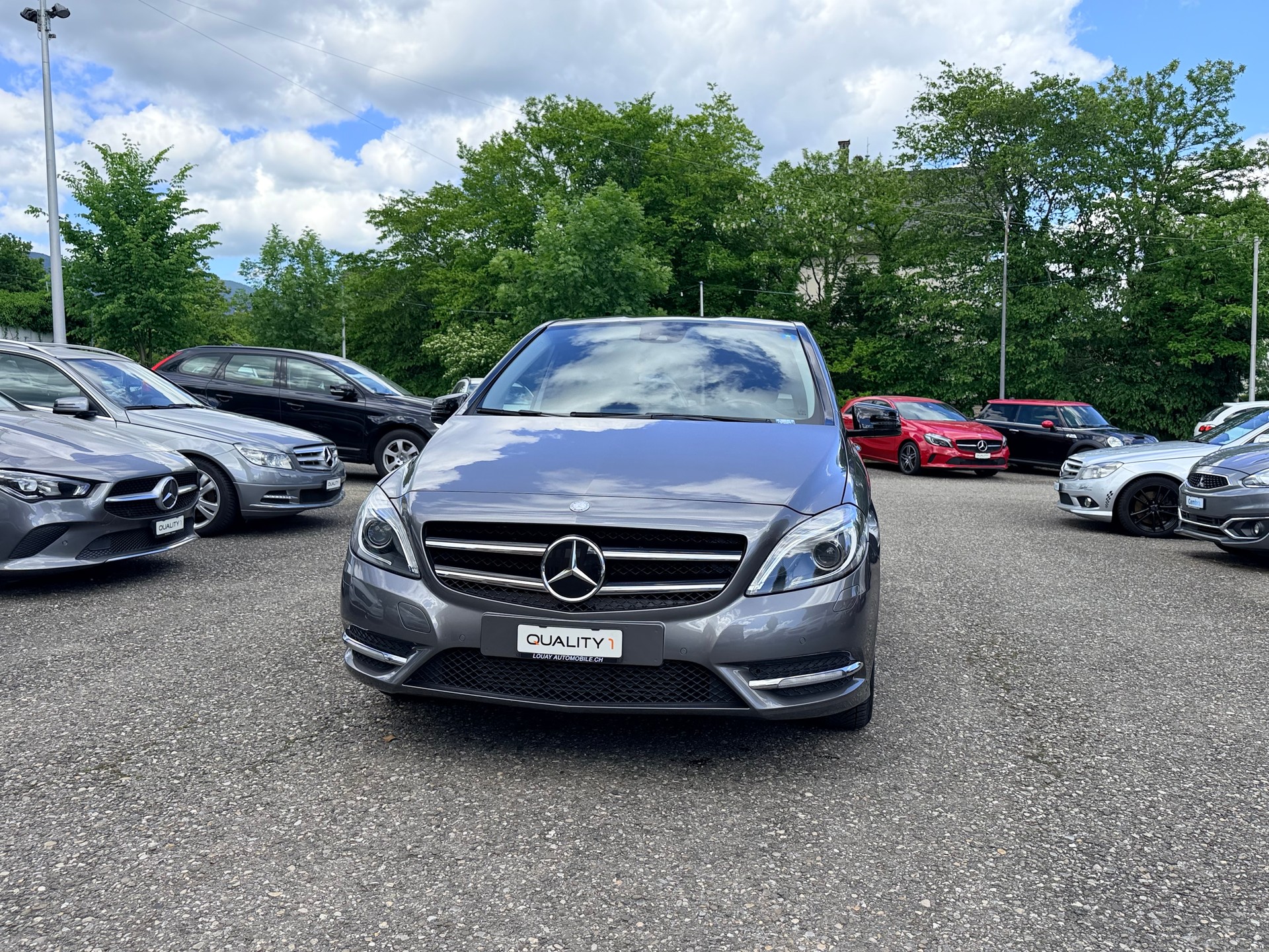 MERCEDES-BENZ B 200 Active Edition