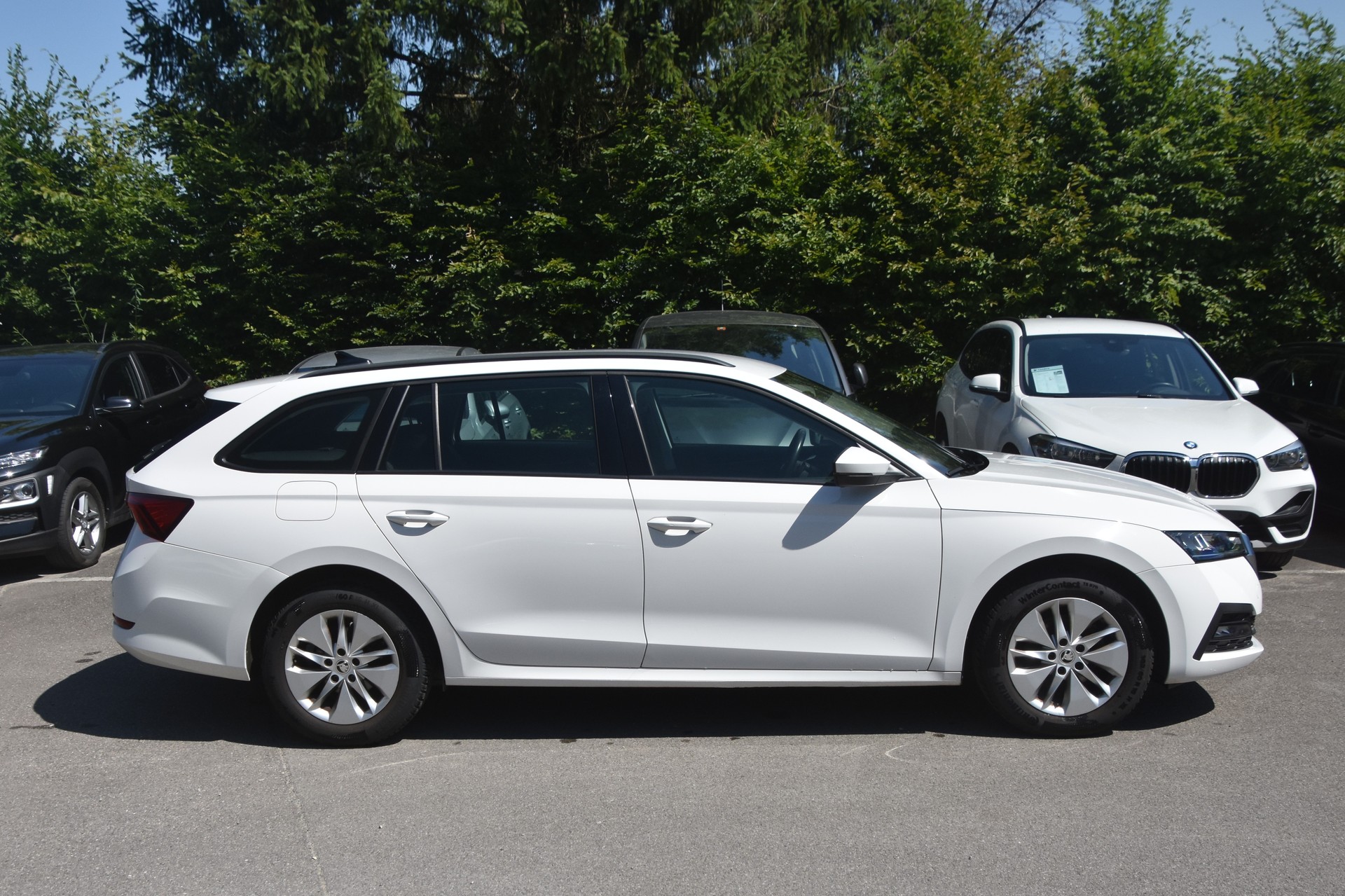 SKODA Octavia Combi 2.0 TDI DSG Ambition-image-3